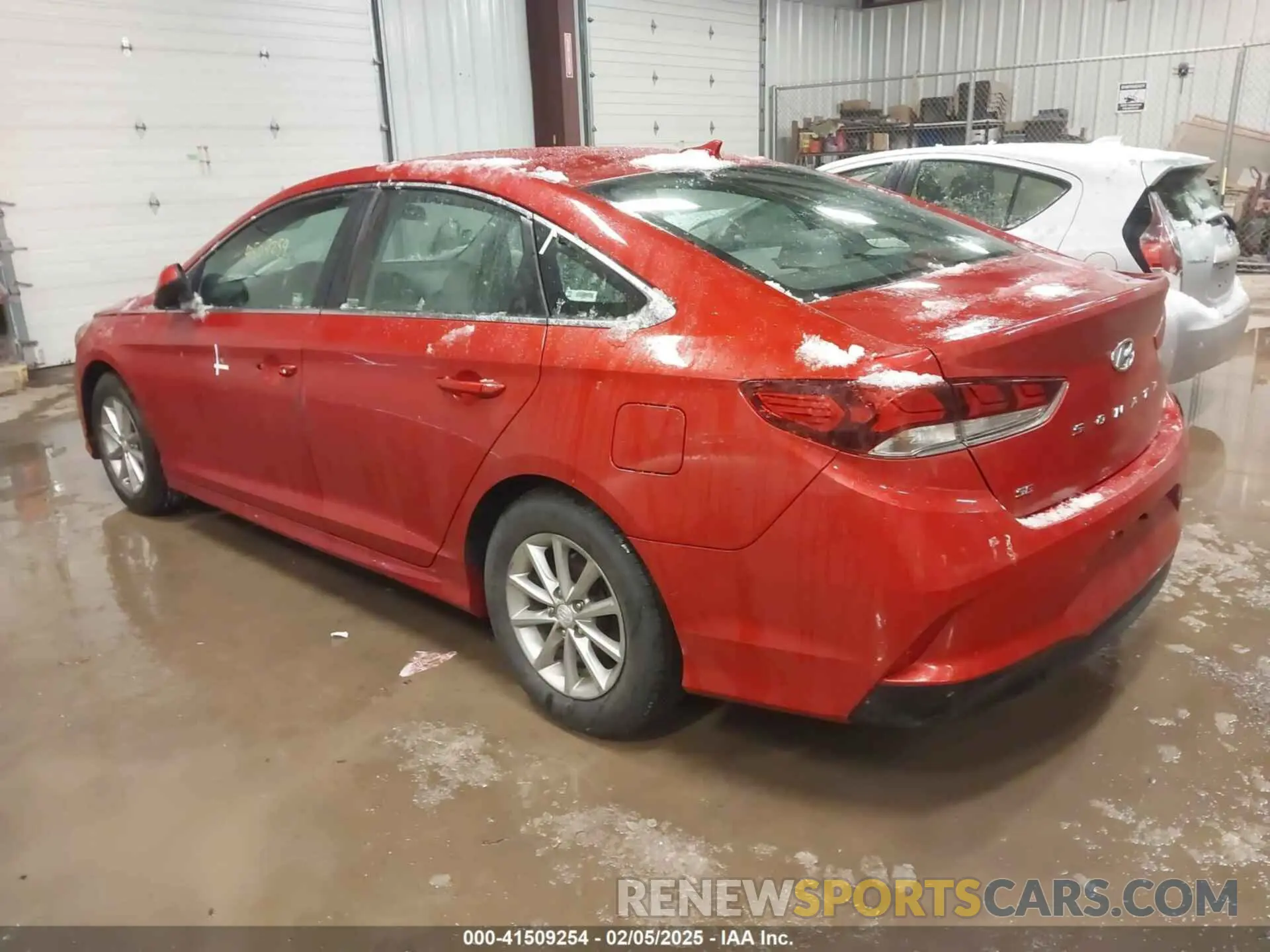 3 Photograph of a damaged car 5NPE24AF8KH745000 HYUNDAI SONATA 2019