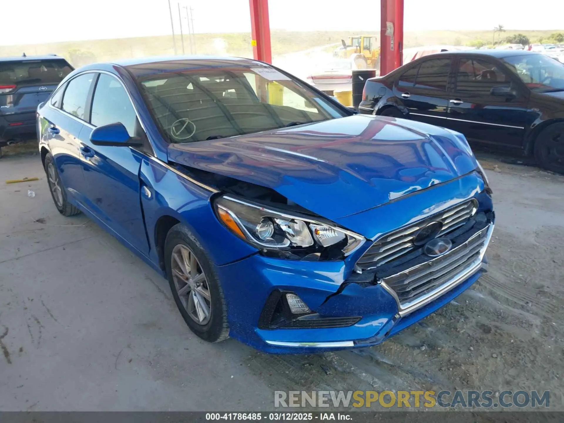1 Photograph of a damaged car 5NPE24AF8KH755400 HYUNDAI SONATA 2019