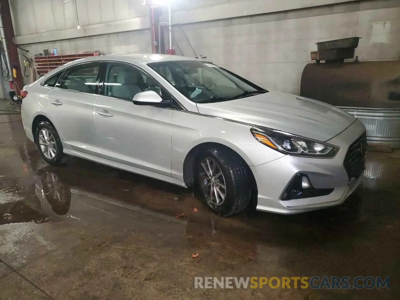 4 Photograph of a damaged car 5NPE24AF8KH773735 HYUNDAI SONATA 2019