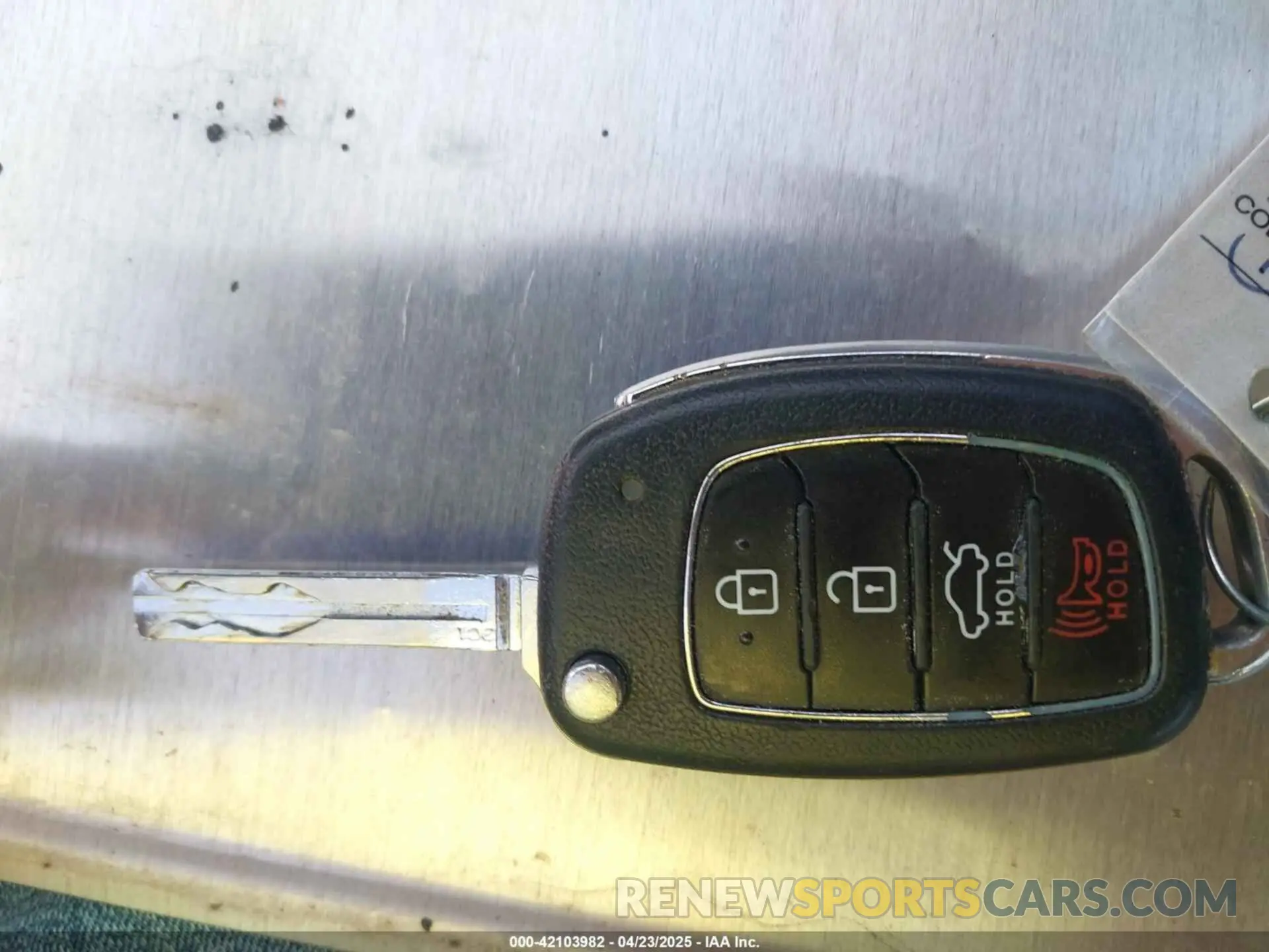 11 Photograph of a damaged car 5NPE24AF8KH777929 HYUNDAI SONATA 2019