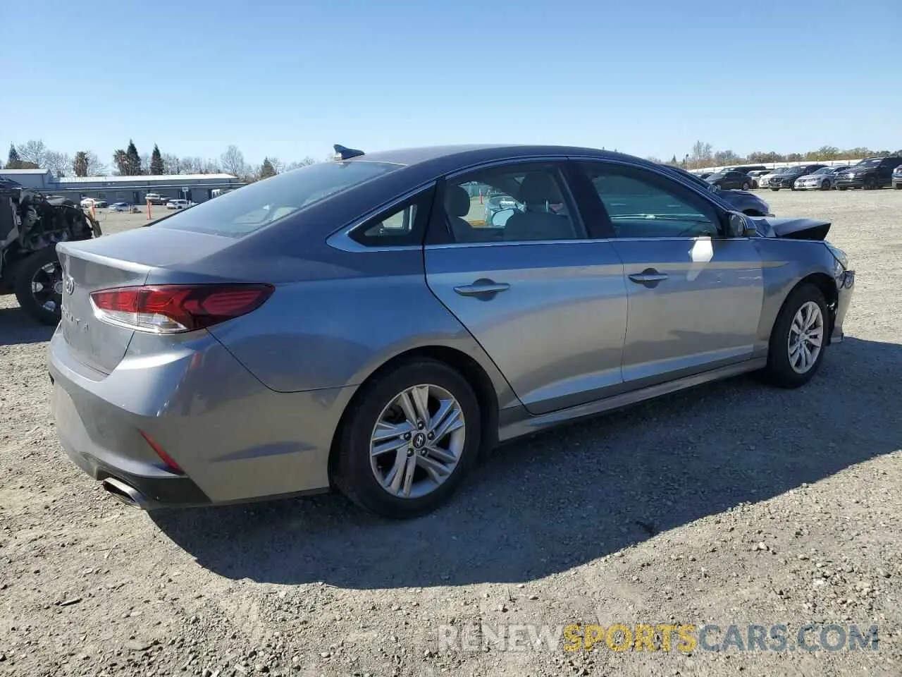 3 Photograph of a damaged car 5NPE24AF8KH779065 HYUNDAI SONATA 2019