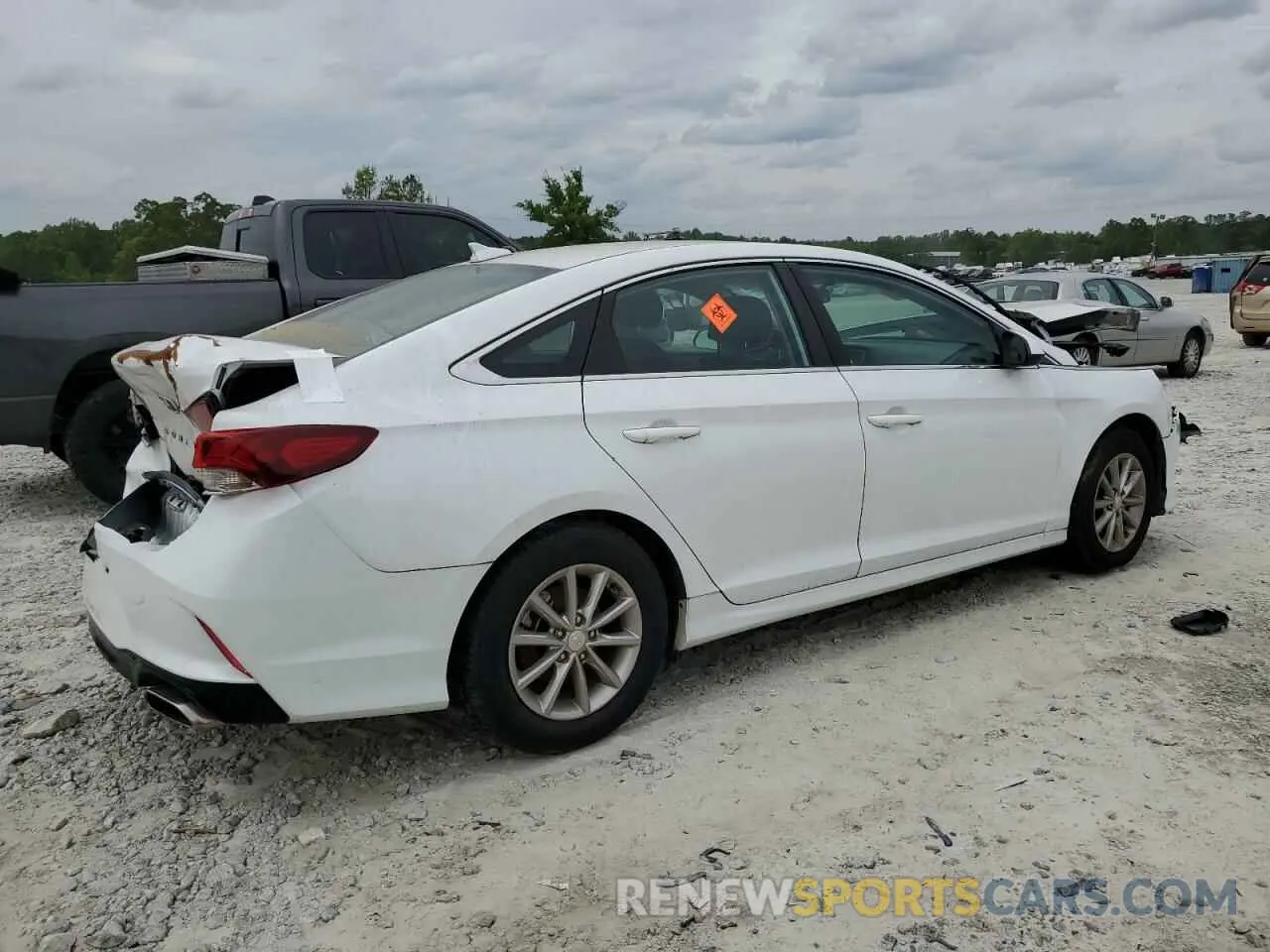 3 Photograph of a damaged car 5NPE24AF8KH793273 HYUNDAI SONATA 2019
