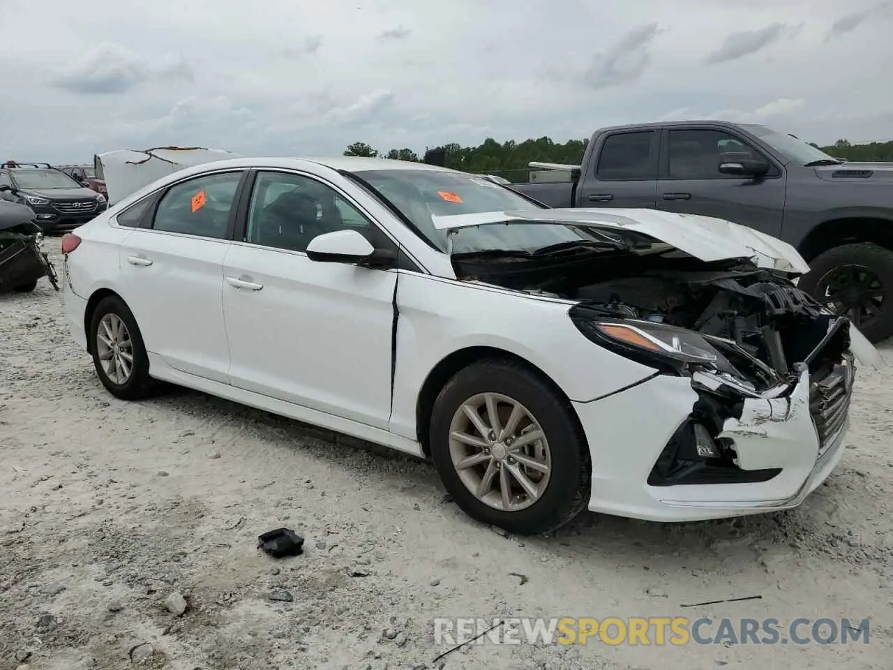 4 Photograph of a damaged car 5NPE24AF8KH793273 HYUNDAI SONATA 2019