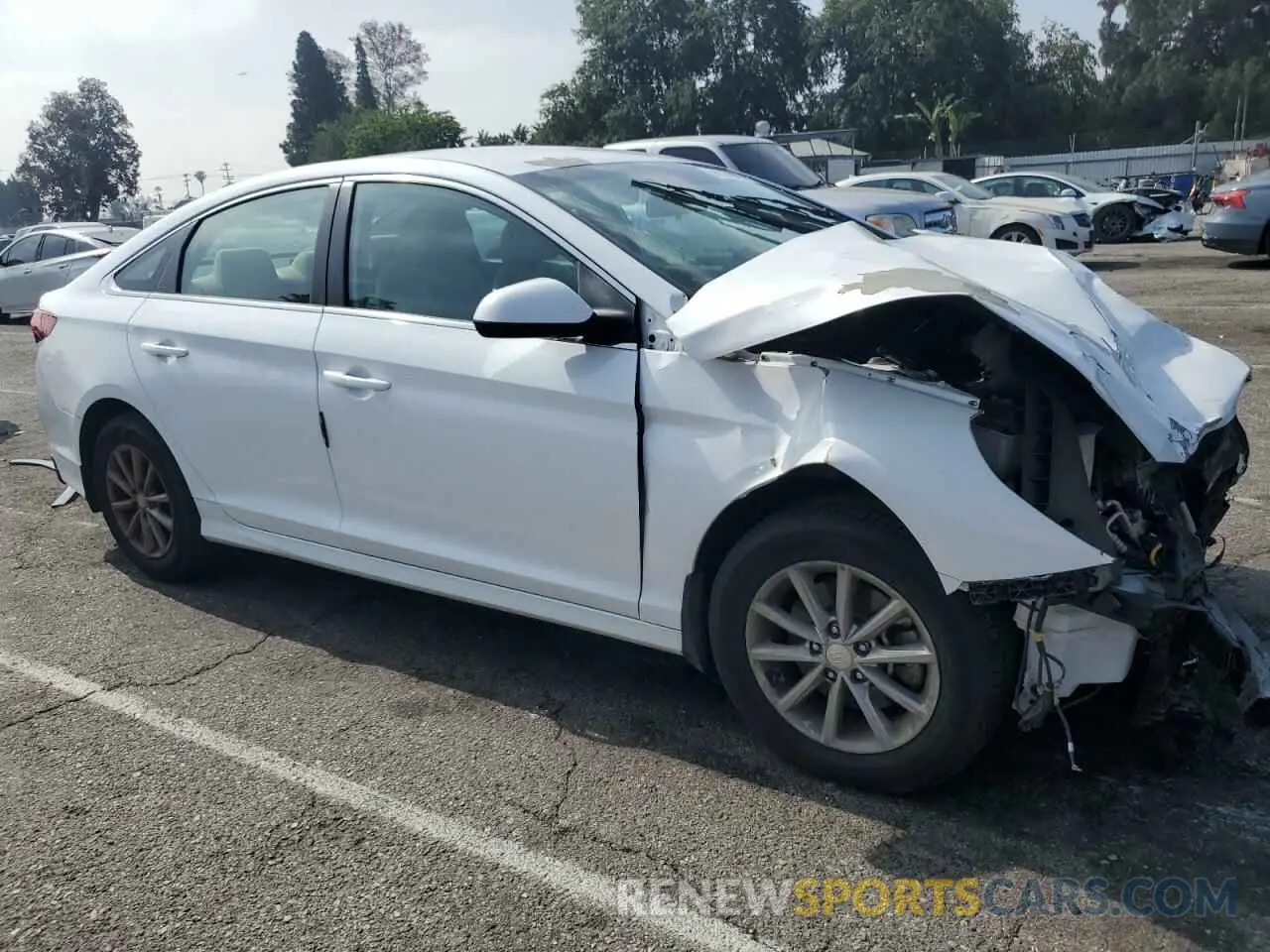 4 Photograph of a damaged car 5NPE24AF8KH796206 HYUNDAI SONATA 2019