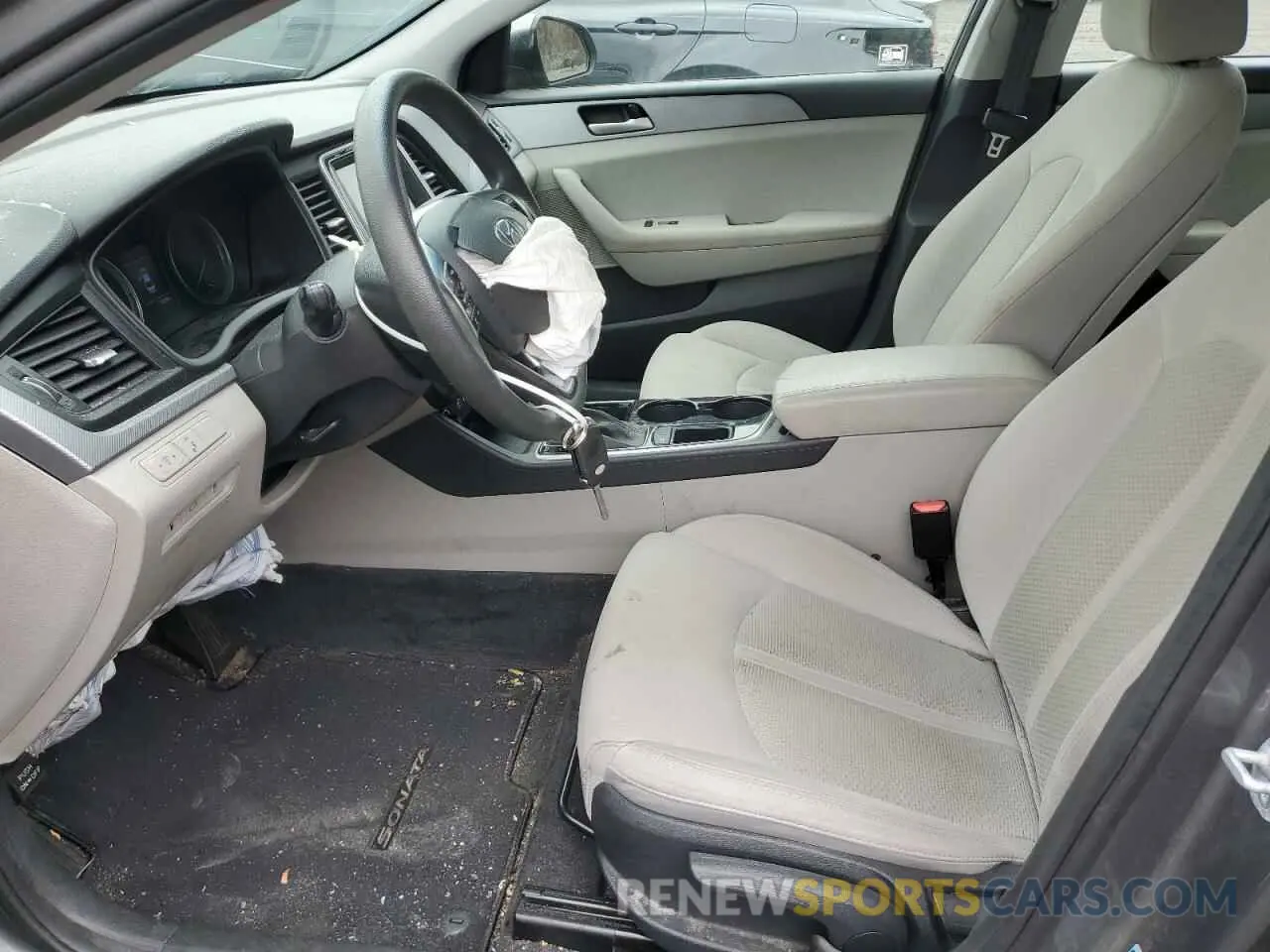 7 Photograph of a damaged car 5NPE24AF8KH798473 HYUNDAI SONATA 2019