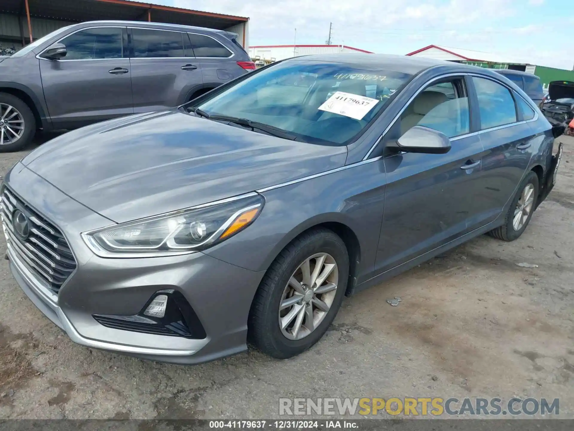 2 Photograph of a damaged car 5NPE24AF8KH800304 HYUNDAI SONATA 2019