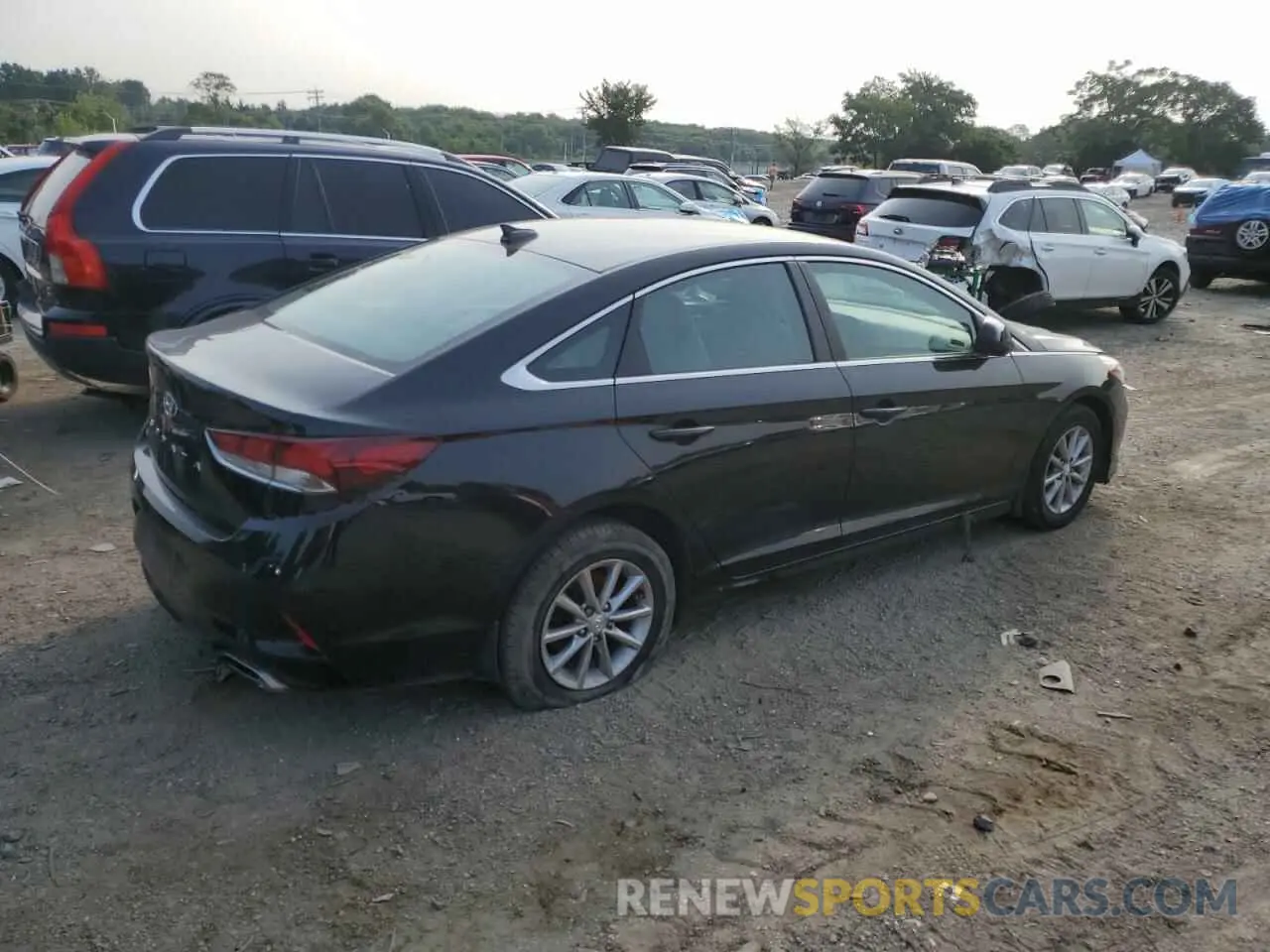 3 Photograph of a damaged car 5NPE24AF8KH806510 HYUNDAI SONATA 2019