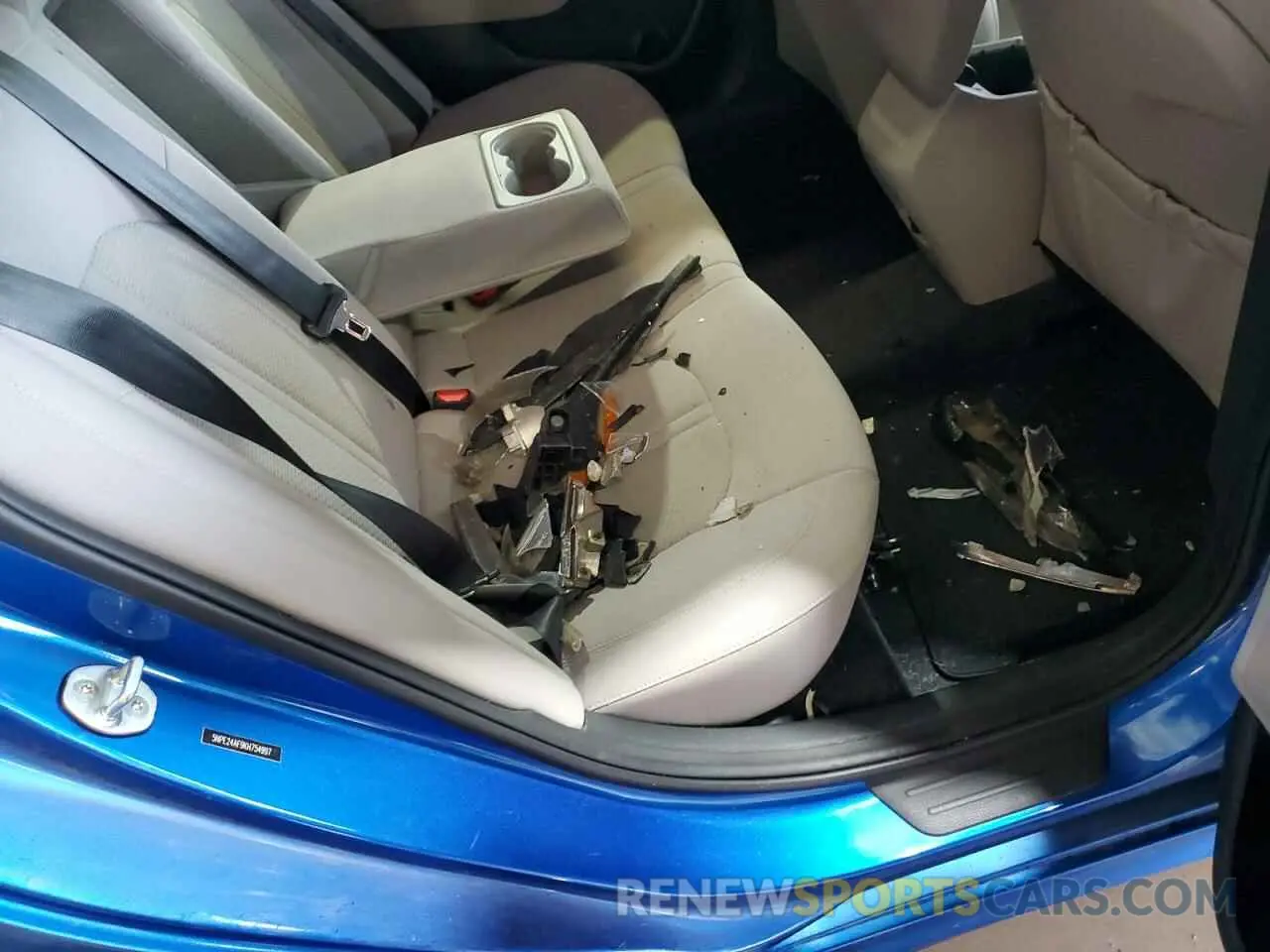 12 Photograph of a damaged car 5NPE24AF9KH754997 HYUNDAI SONATA 2019