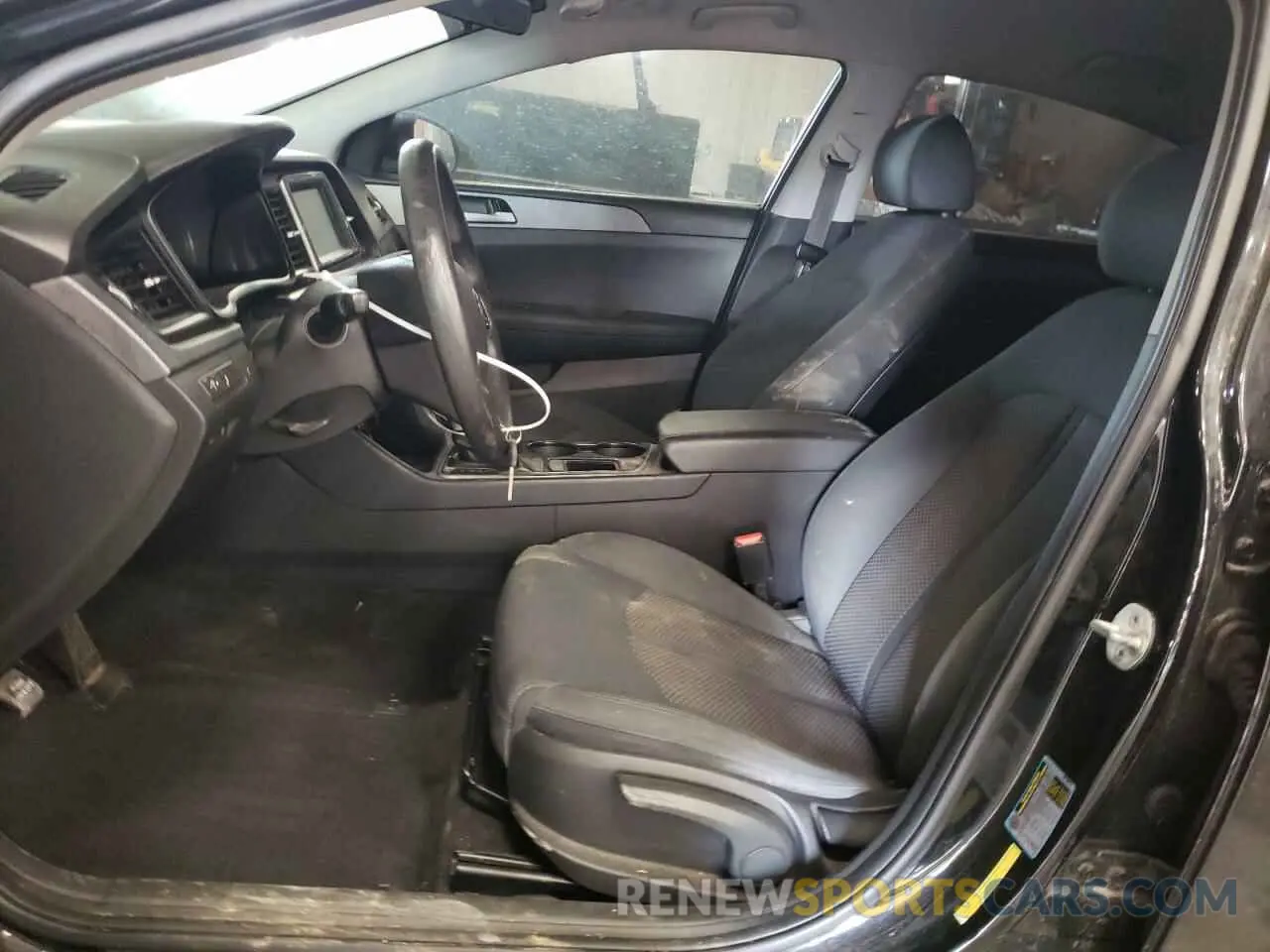 7 Photograph of a damaged car 5NPE24AF9KH762503 HYUNDAI SONATA 2019