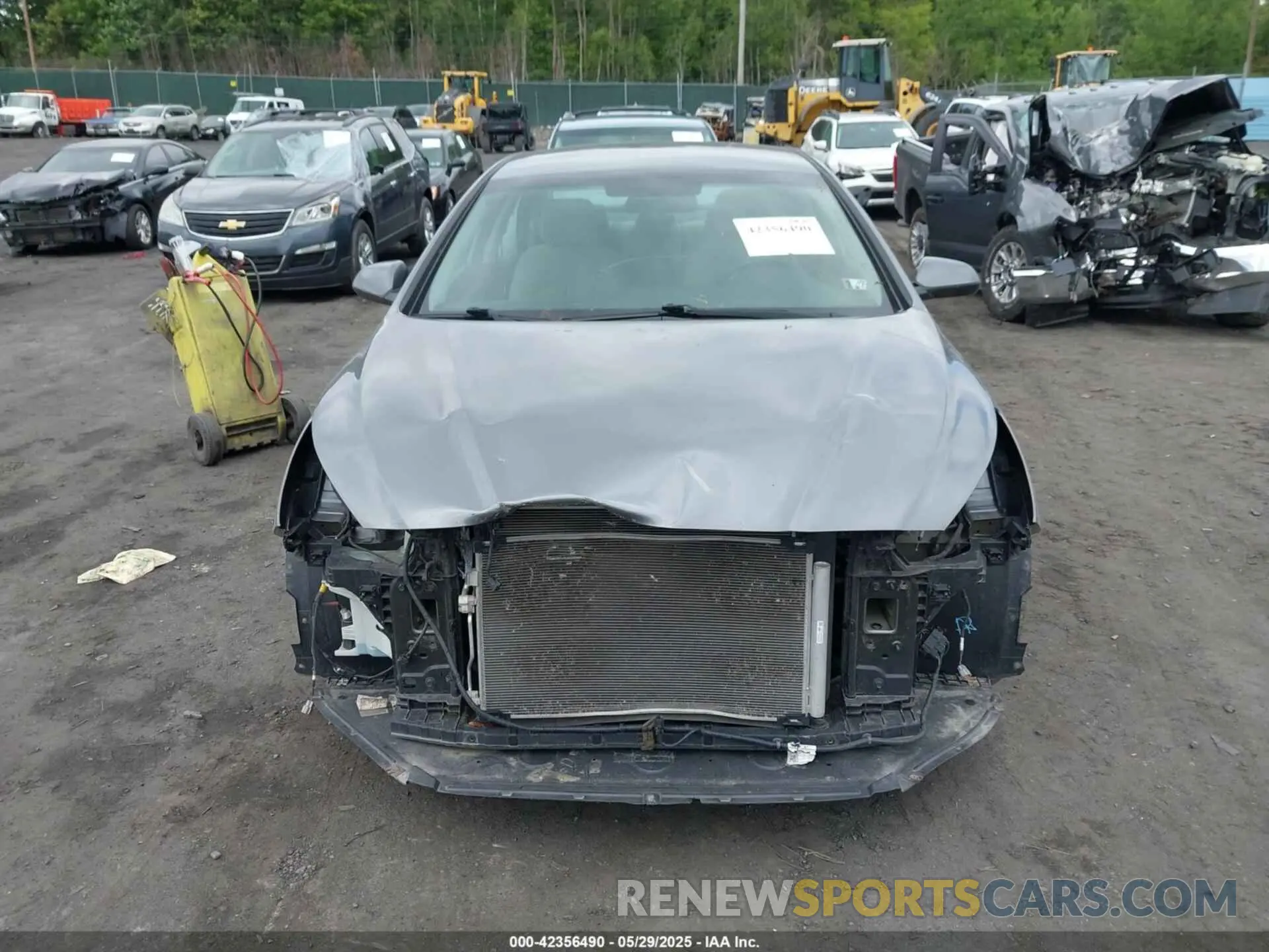 12 Photograph of a damaged car 5NPE24AF9KH766504 HYUNDAI SONATA 2019