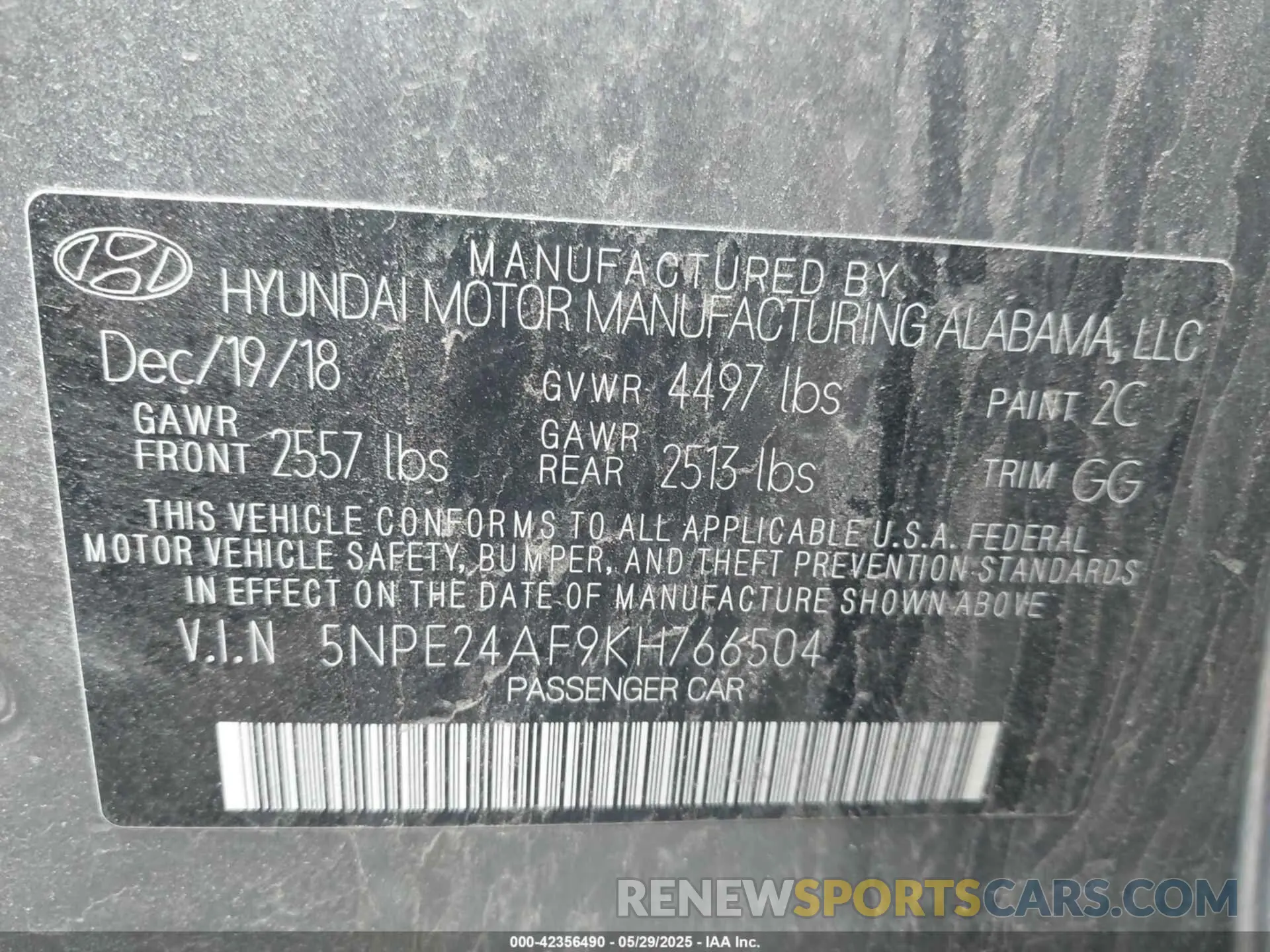 9 Photograph of a damaged car 5NPE24AF9KH766504 HYUNDAI SONATA 2019