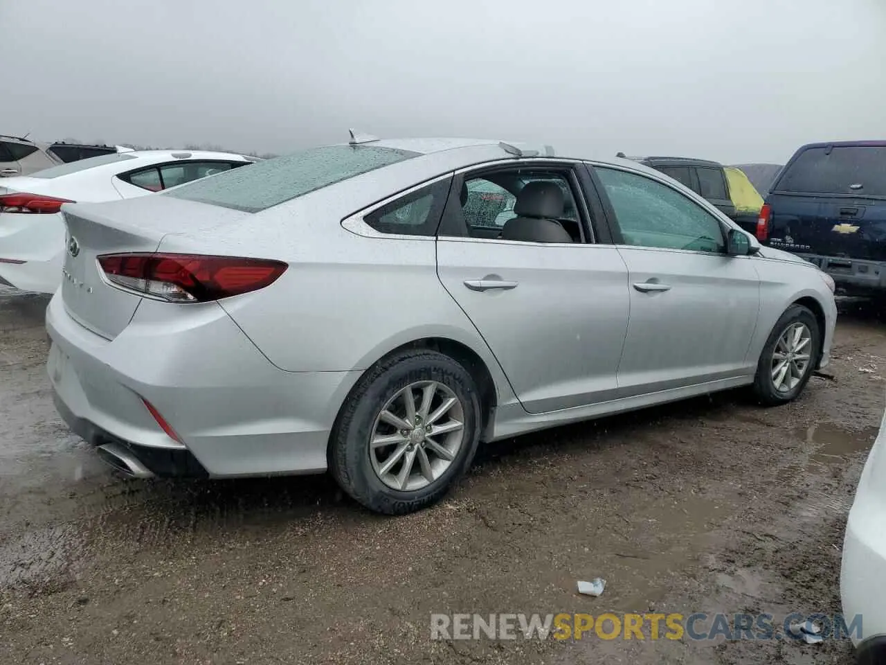 3 Photograph of a damaged car 5NPE24AF9KH773730 HYUNDAI SONATA 2019