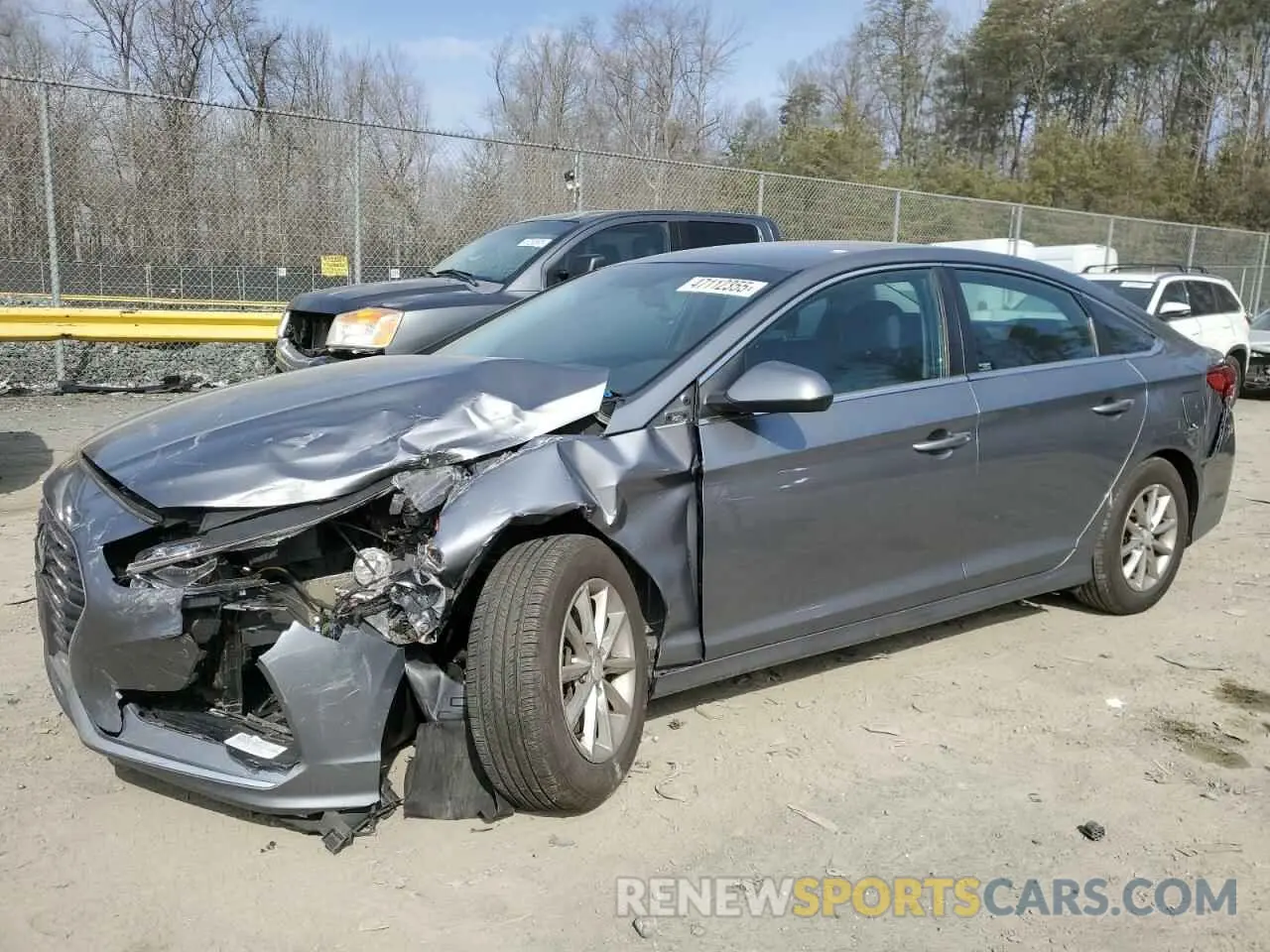 1 Photograph of a damaged car 5NPE24AF9KH774764 HYUNDAI SONATA 2019