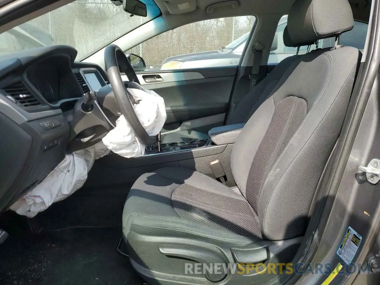 7 Photograph of a damaged car 5NPE24AF9KH774764 HYUNDAI SONATA 2019