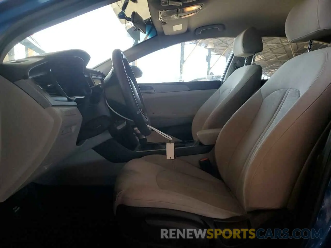 7 Photograph of a damaged car 5NPE24AF9KH783125 HYUNDAI SONATA 2019
