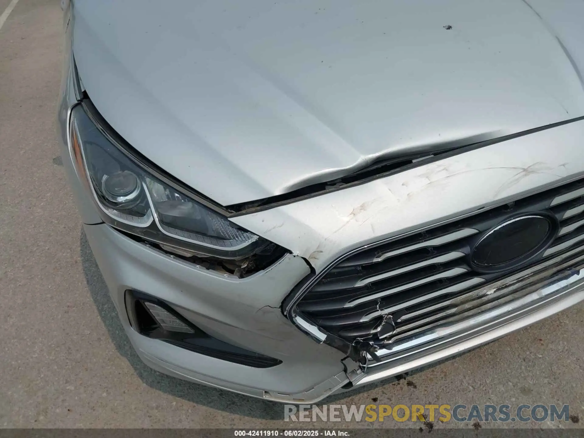6 Photograph of a damaged car 5NPE24AF9KH783903 HYUNDAI SONATA 2019