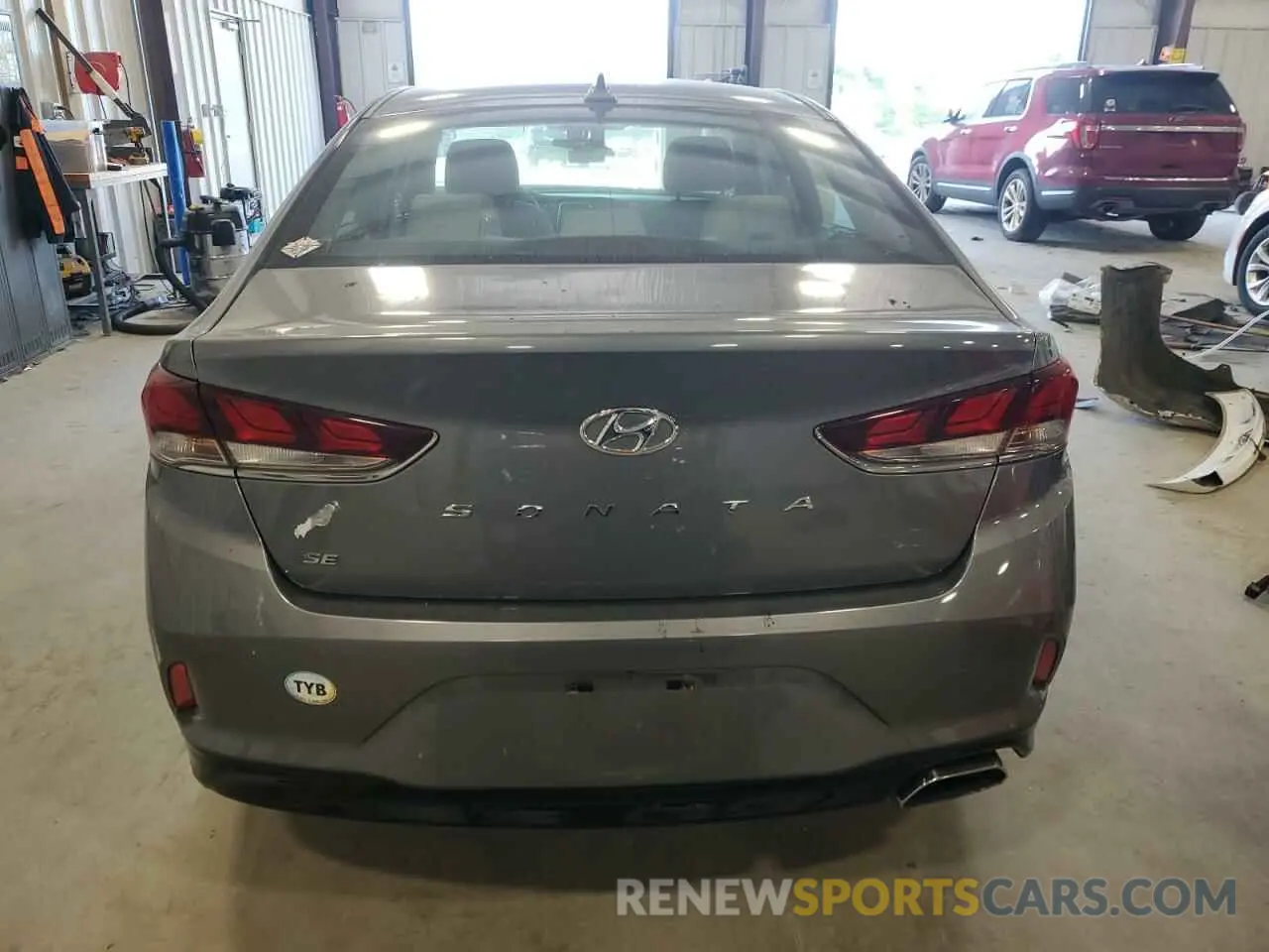 6 Photograph of a damaged car 5NPE24AF9KH789104 HYUNDAI SONATA 2019