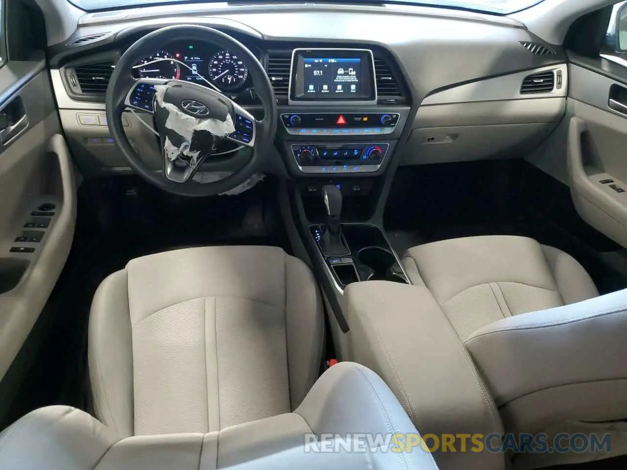 8 Photograph of a damaged car 5NPE24AF9KH789104 HYUNDAI SONATA 2019