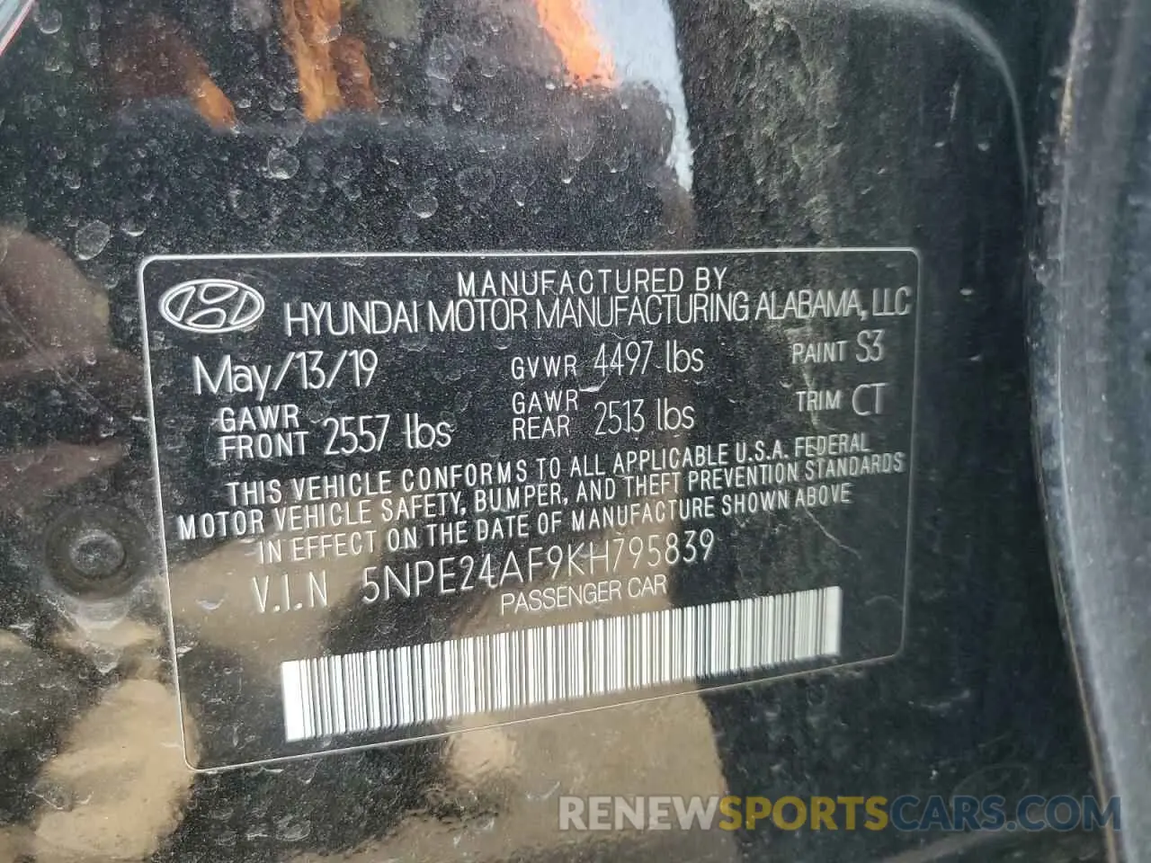 12 Photograph of a damaged car 5NPE24AF9KH795839 HYUNDAI SONATA 2019