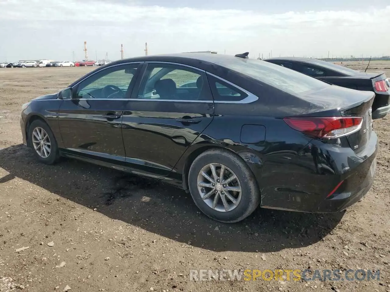 2 Photograph of a damaged car 5NPE24AF9KH795839 HYUNDAI SONATA 2019