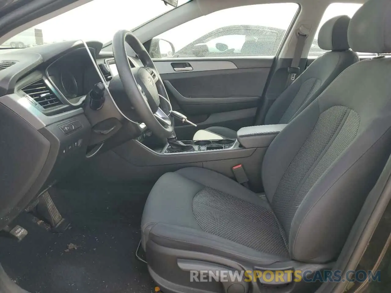 7 Photograph of a damaged car 5NPE24AF9KH795839 HYUNDAI SONATA 2019