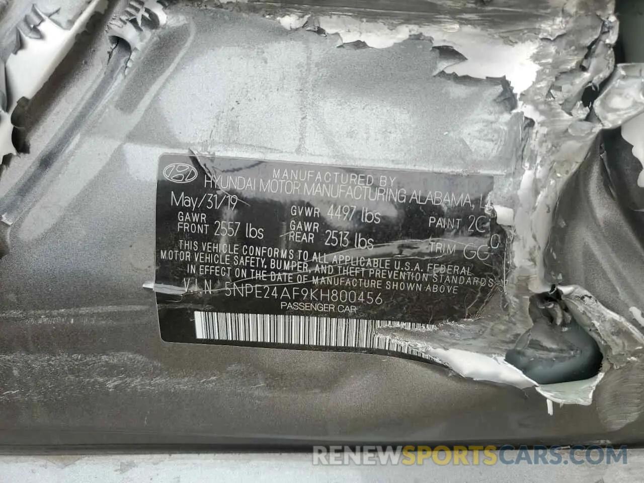 12 Photograph of a damaged car 5NPE24AF9KH800456 HYUNDAI SONATA 2019