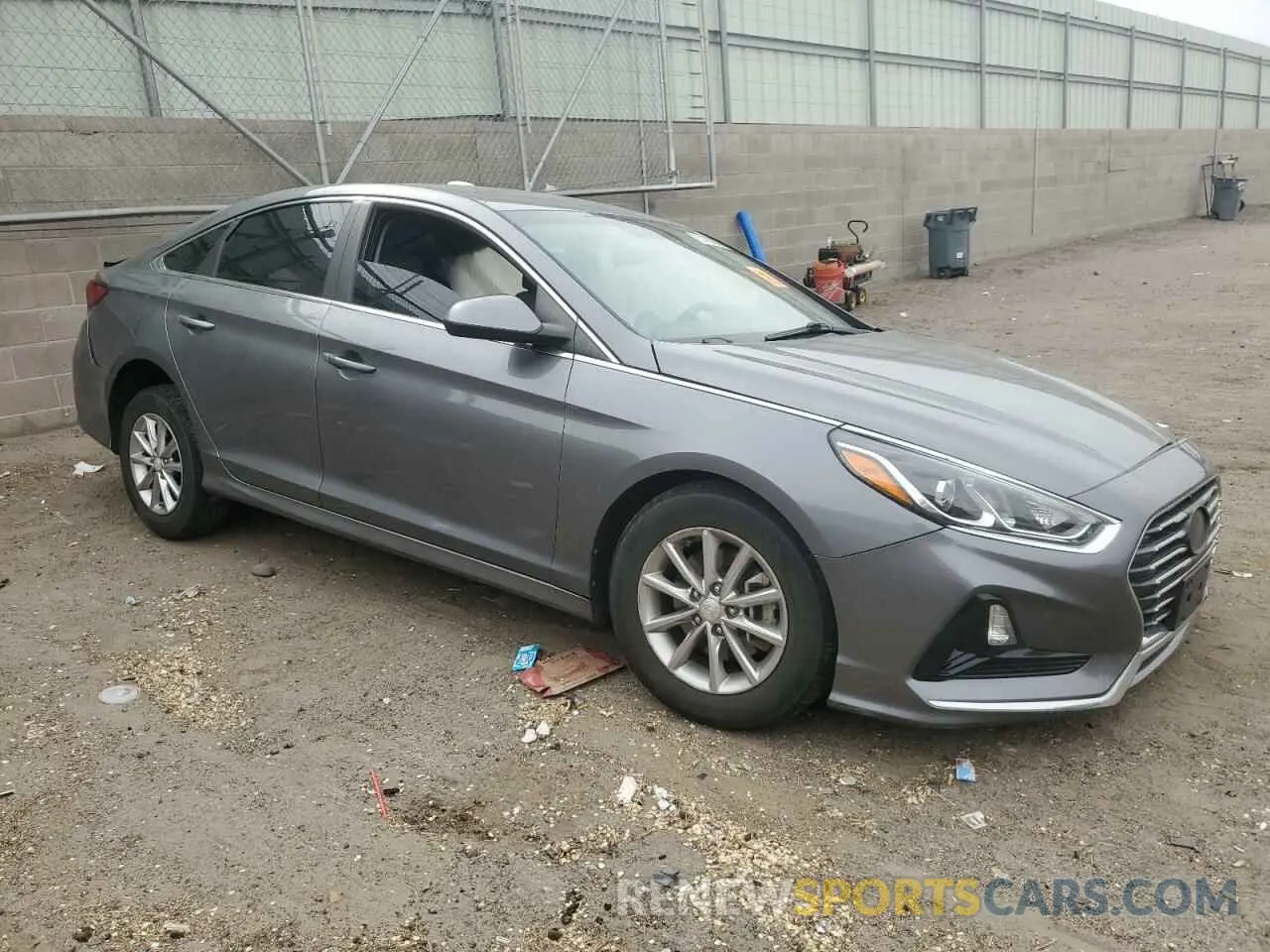 4 Photograph of a damaged car 5NPE24AF9KH800456 HYUNDAI SONATA 2019