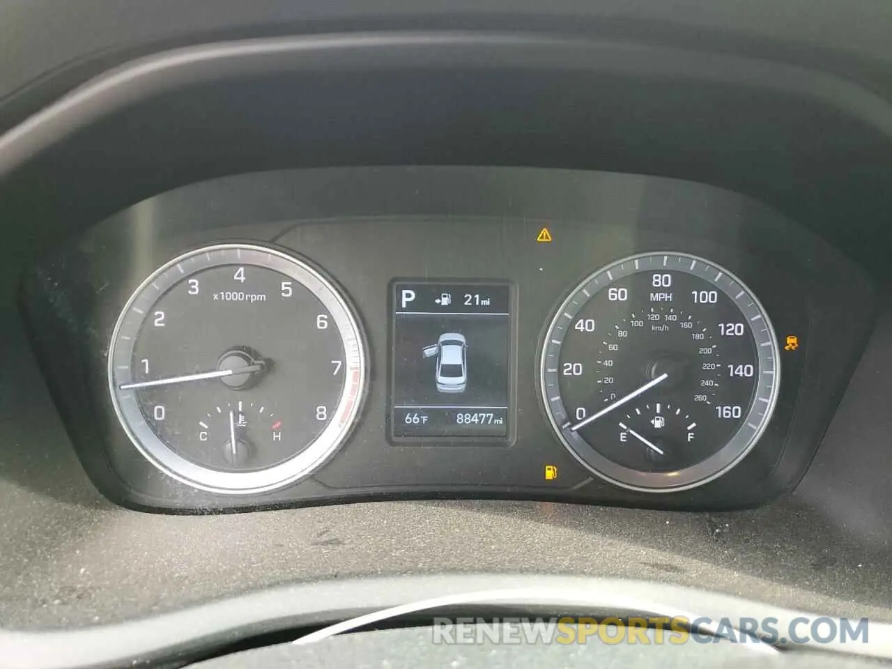 9 Photograph of a damaged car 5NPE24AF9KH819363 HYUNDAI SONATA 2019
