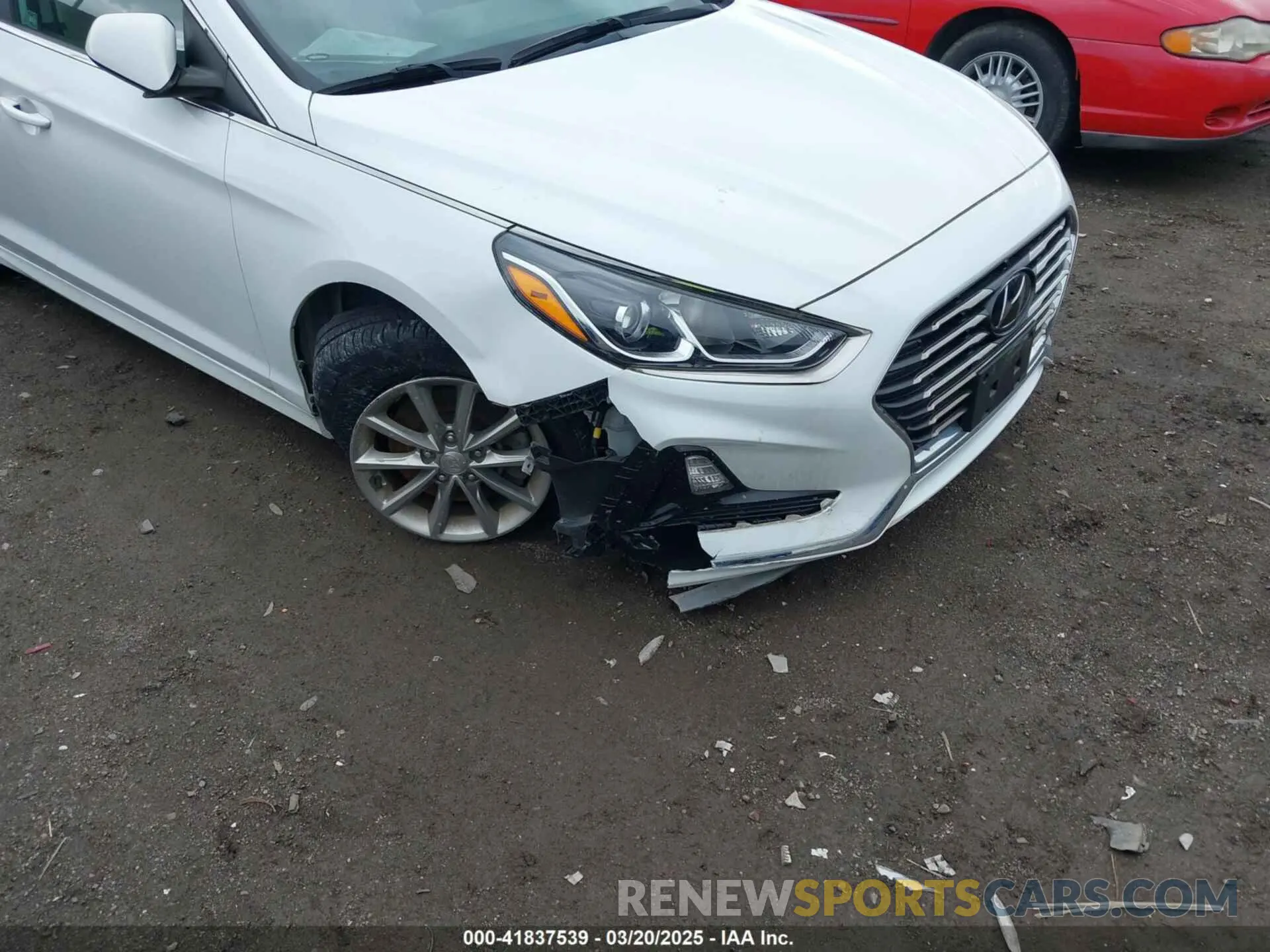 6 Photograph of a damaged car 5NPE24AFXKH730983 HYUNDAI SONATA 2019