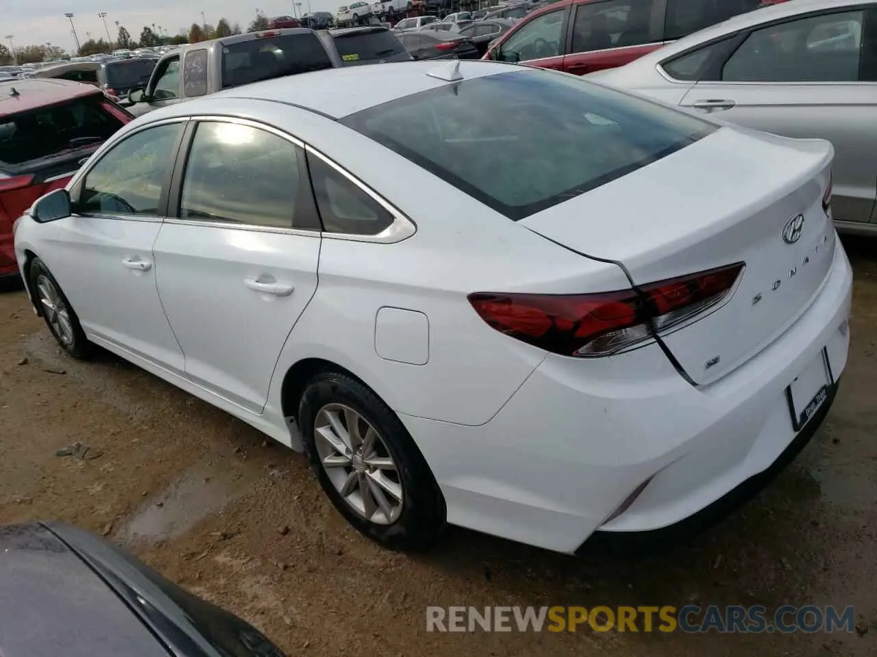 2 Photograph of a damaged car 5NPE24AFXKH735603 HYUNDAI SONATA 2019