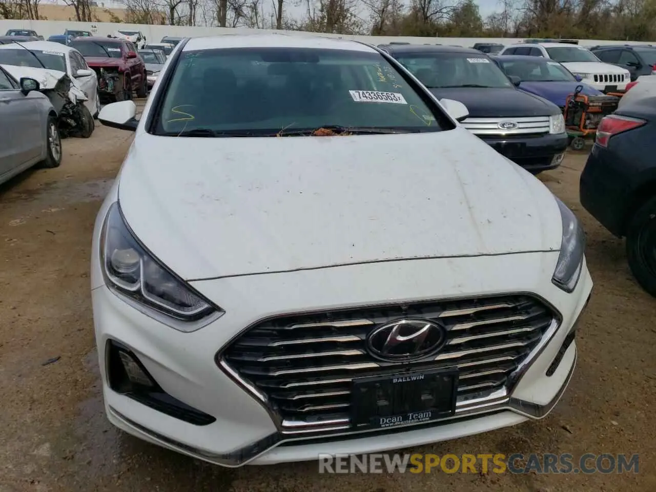 5 Photograph of a damaged car 5NPE24AFXKH735603 HYUNDAI SONATA 2019
