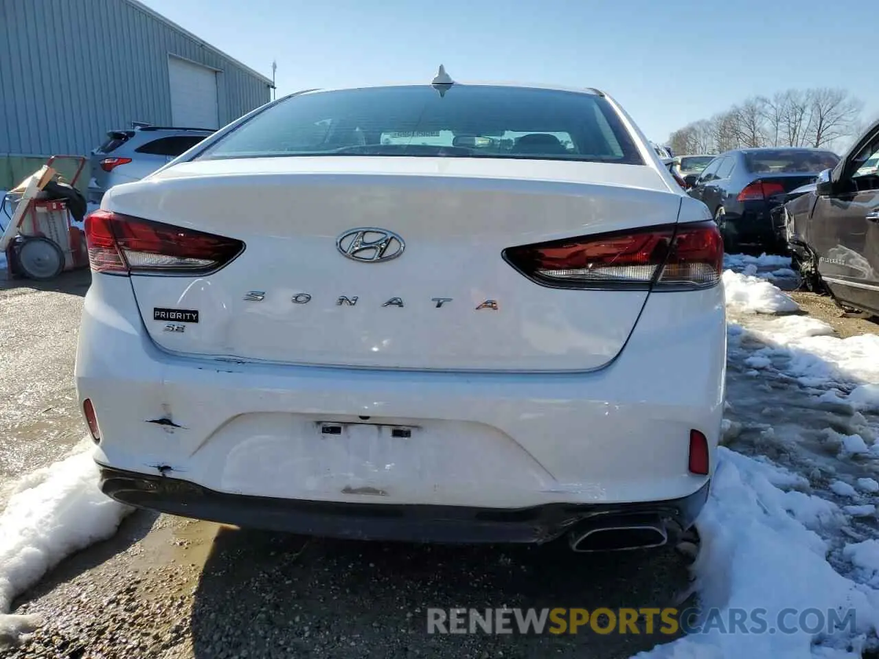 6 Photograph of a damaged car 5NPE24AFXKH748416 HYUNDAI SONATA 2019