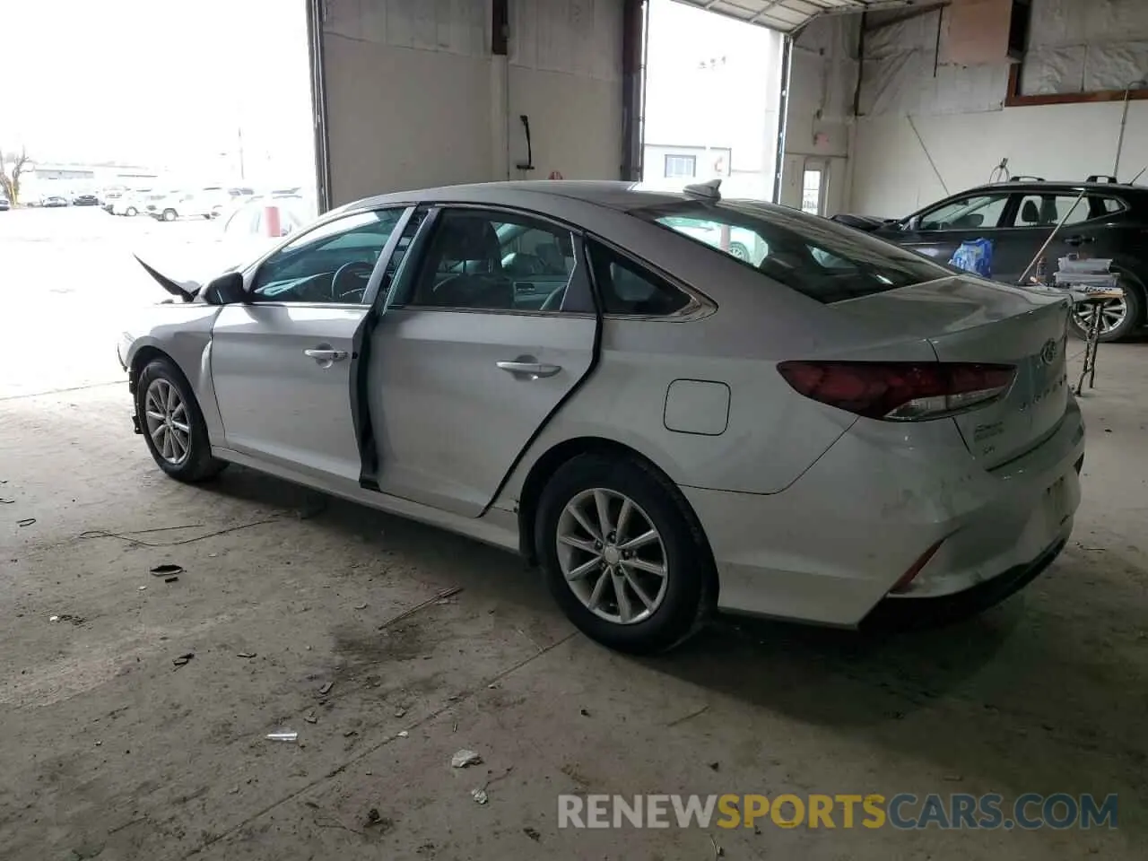 2 Photograph of a damaged car 5NPE24AFXKH755107 HYUNDAI SONATA 2019