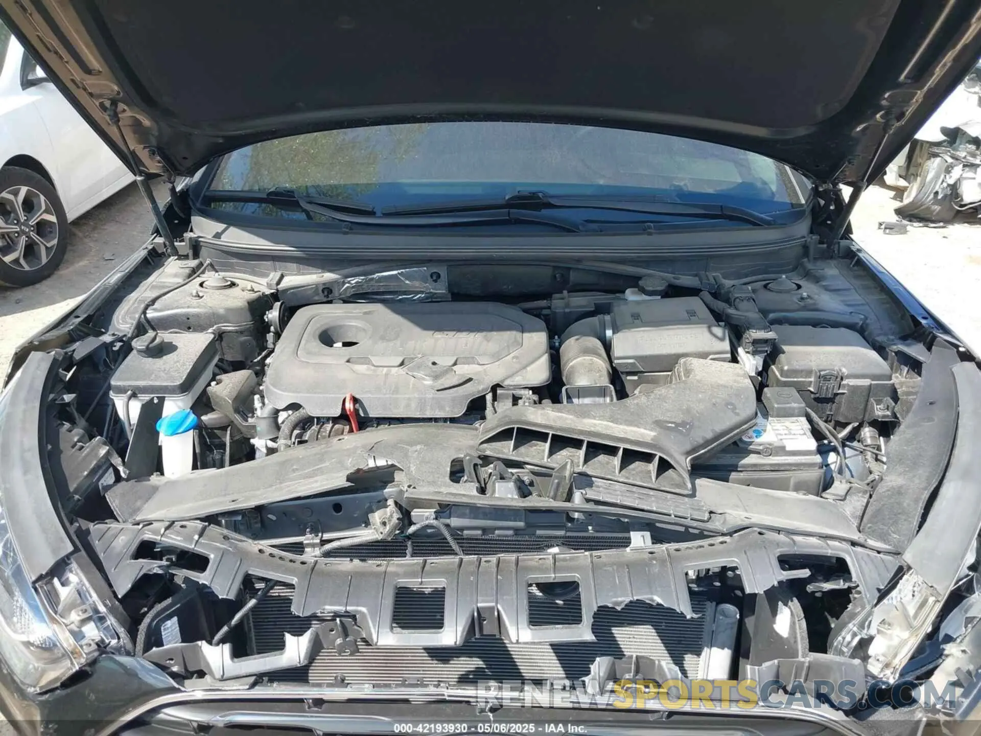 10 Photograph of a damaged car 5NPE24AFXKH760243 HYUNDAI SONATA 2019
