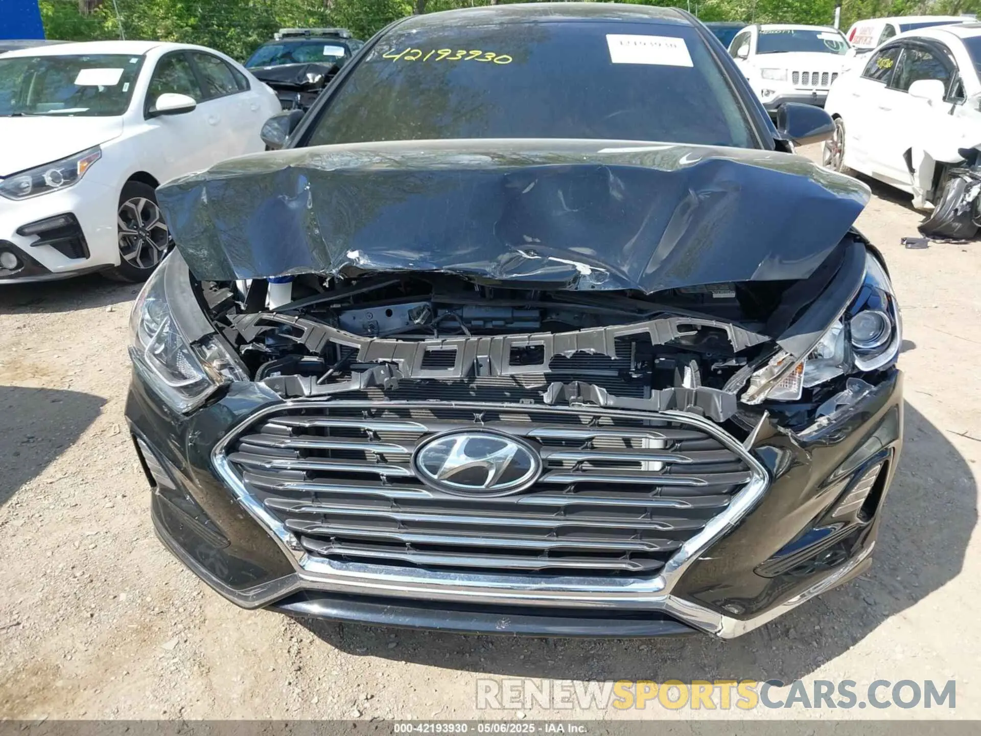 6 Photograph of a damaged car 5NPE24AFXKH760243 HYUNDAI SONATA 2019