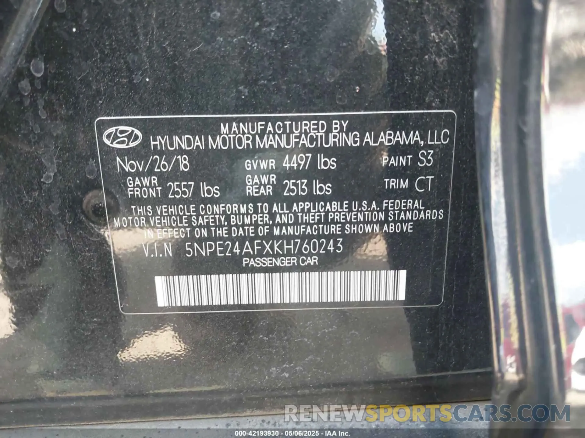 9 Photograph of a damaged car 5NPE24AFXKH760243 HYUNDAI SONATA 2019