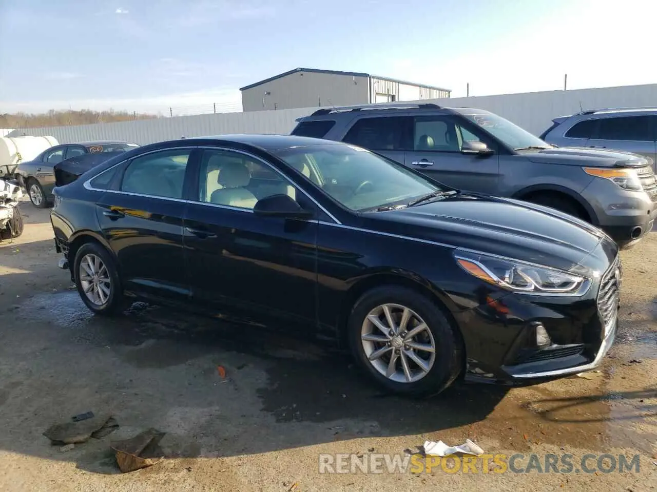 4 Photograph of a damaged car 5NPE24AFXKH779259 HYUNDAI SONATA 2019