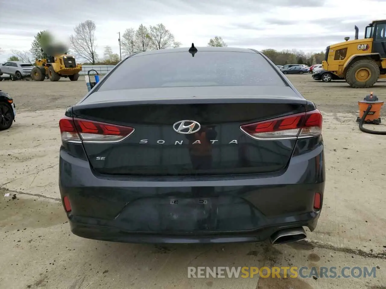6 Photograph of a damaged car 5NPE24AFXKH796756 HYUNDAI SONATA 2019
