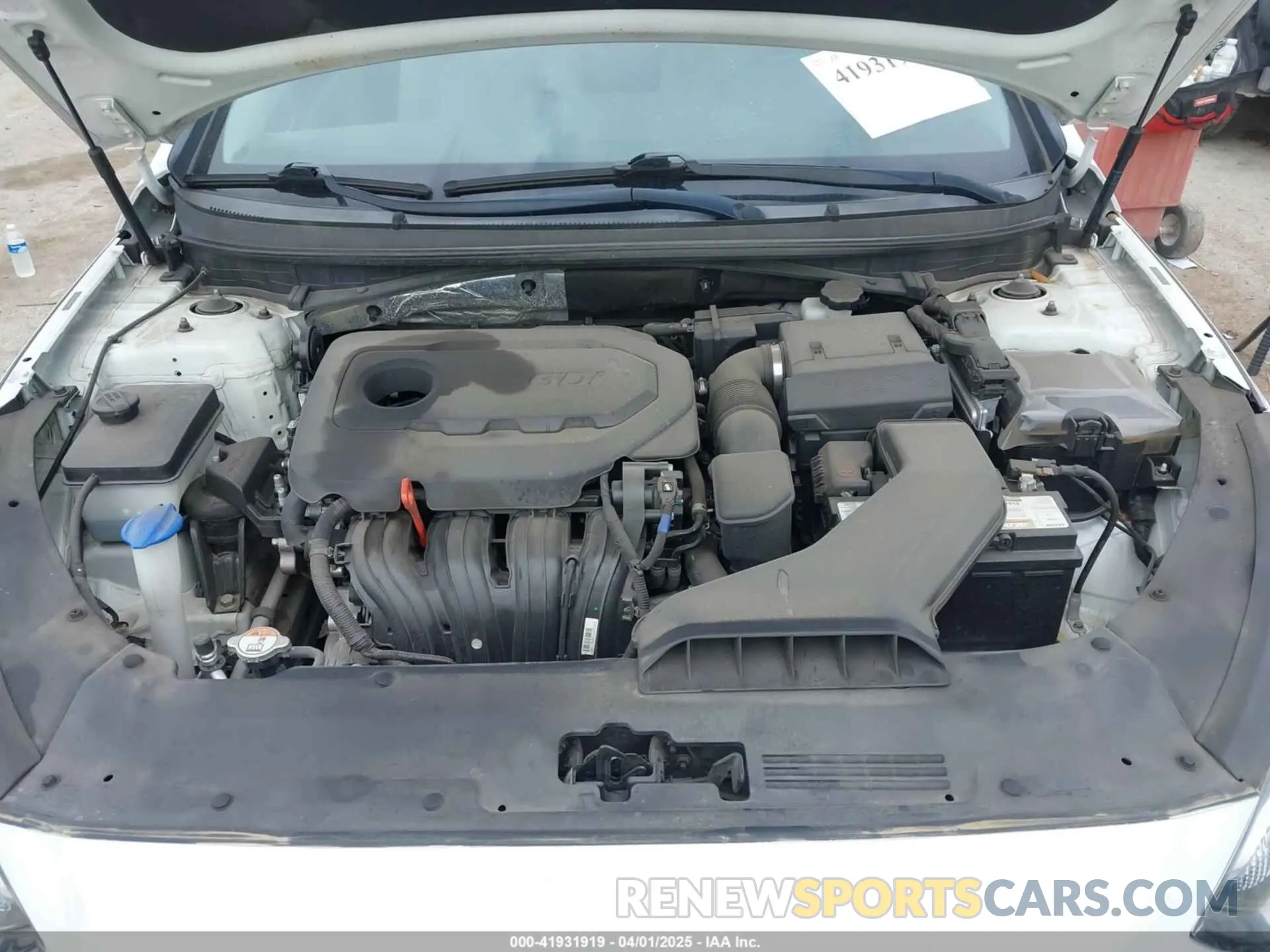 10 Photograph of a damaged car 5NPE24AFXKH796899 HYUNDAI SONATA 2019