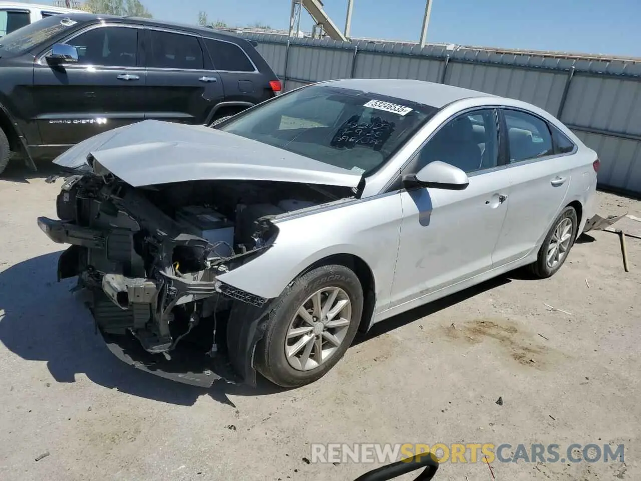 1 Photograph of a damaged car 5NPE24AFXKH799639 HYUNDAI SONATA 2019