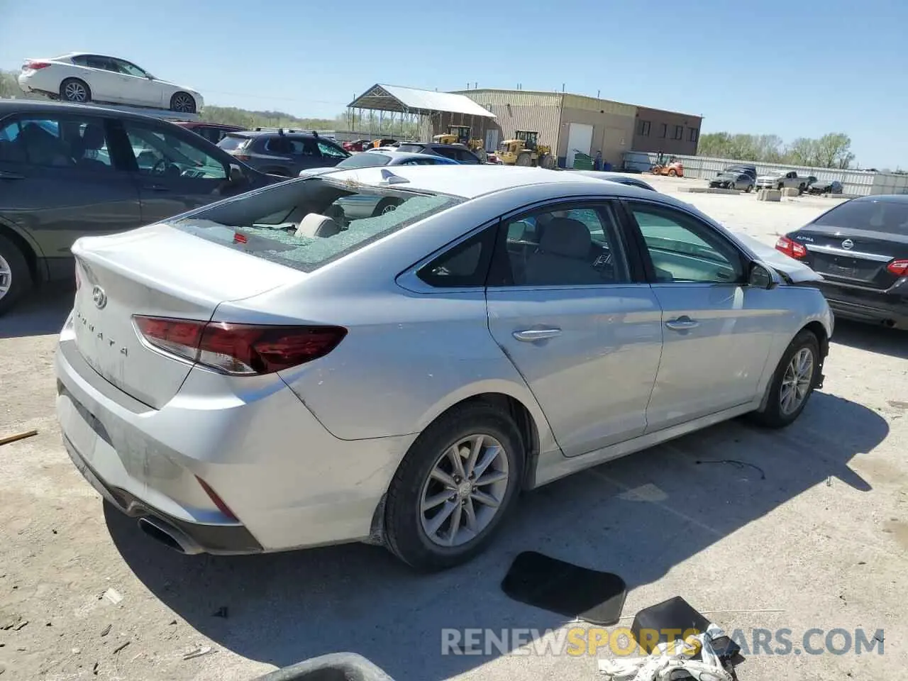 3 Photograph of a damaged car 5NPE24AFXKH799639 HYUNDAI SONATA 2019