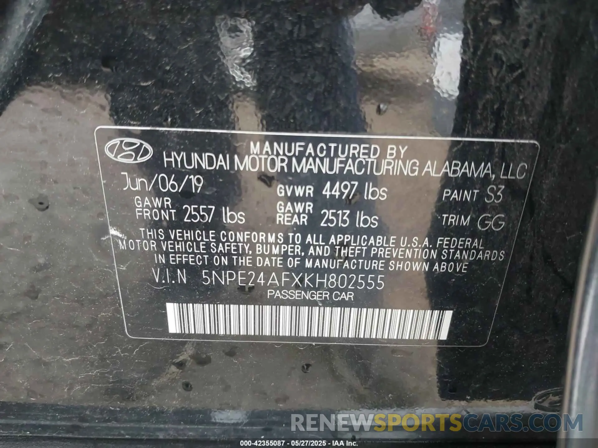 9 Photograph of a damaged car 5NPE24AFXKH802555 HYUNDAI SONATA 2019