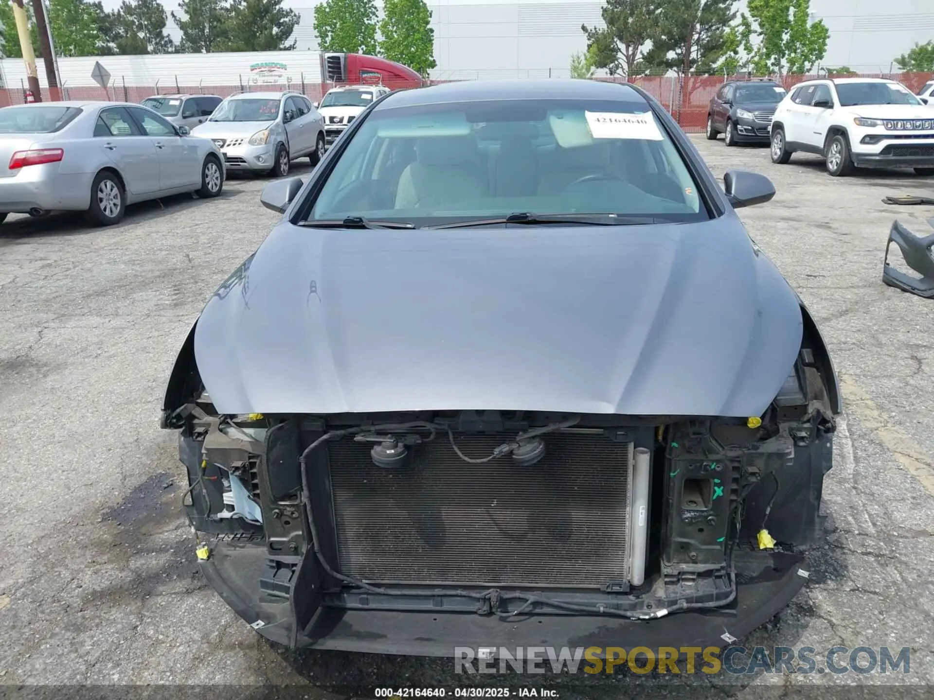 13 Photograph of a damaged car 5NPE24AFXKH814401 HYUNDAI SONATA 2019