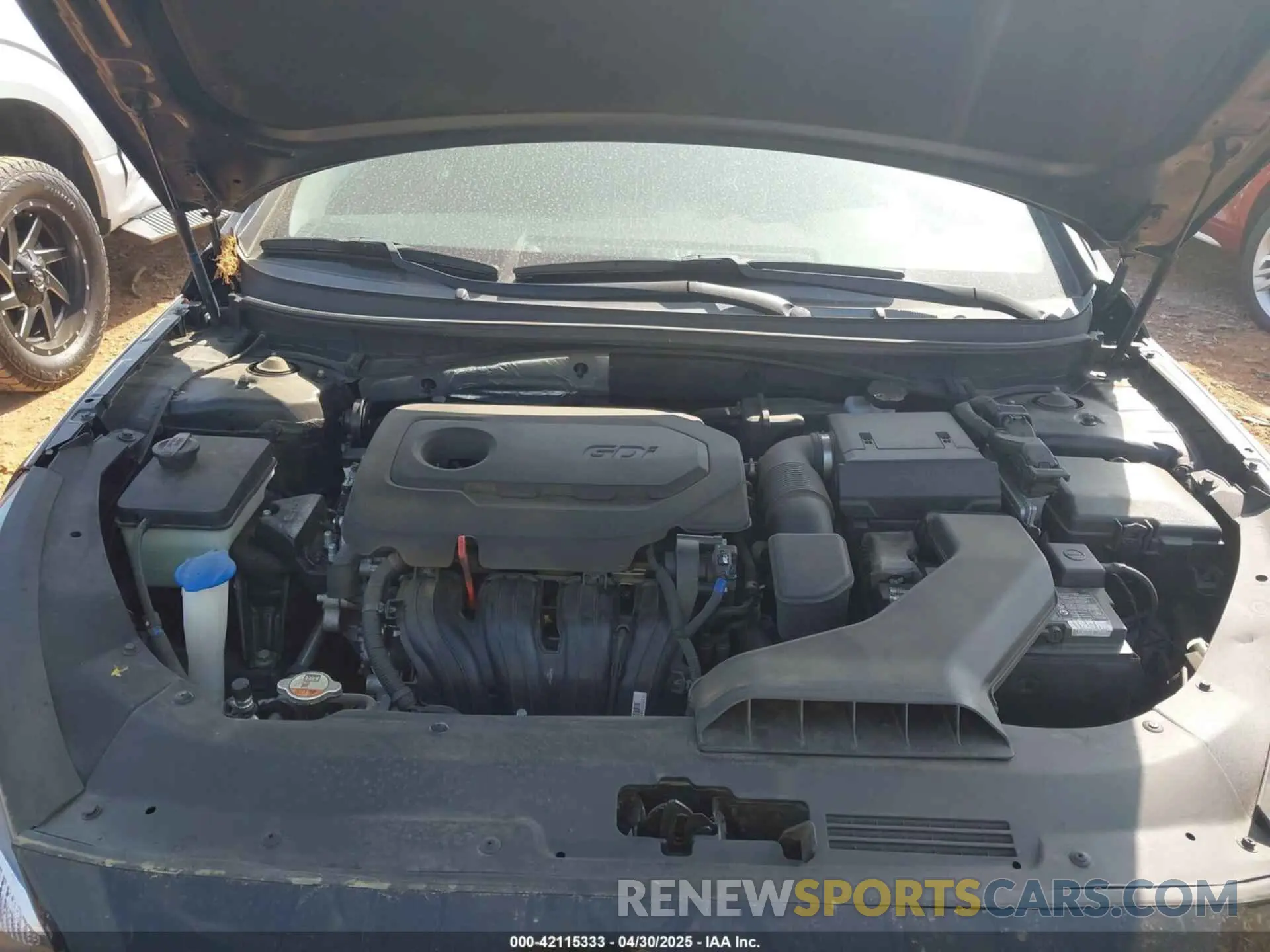 10 Photograph of a damaged car 5NPE24AFXKH819257 HYUNDAI SONATA 2019