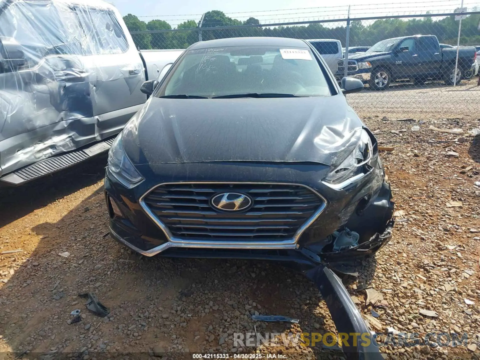 12 Photograph of a damaged car 5NPE24AFXKH819257 HYUNDAI SONATA 2019