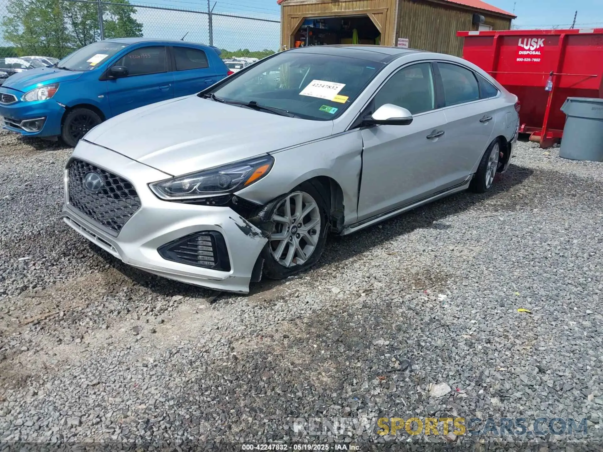 2 Photograph of a damaged car 5NPE34AB1KH757578 HYUNDAI SONATA 2019