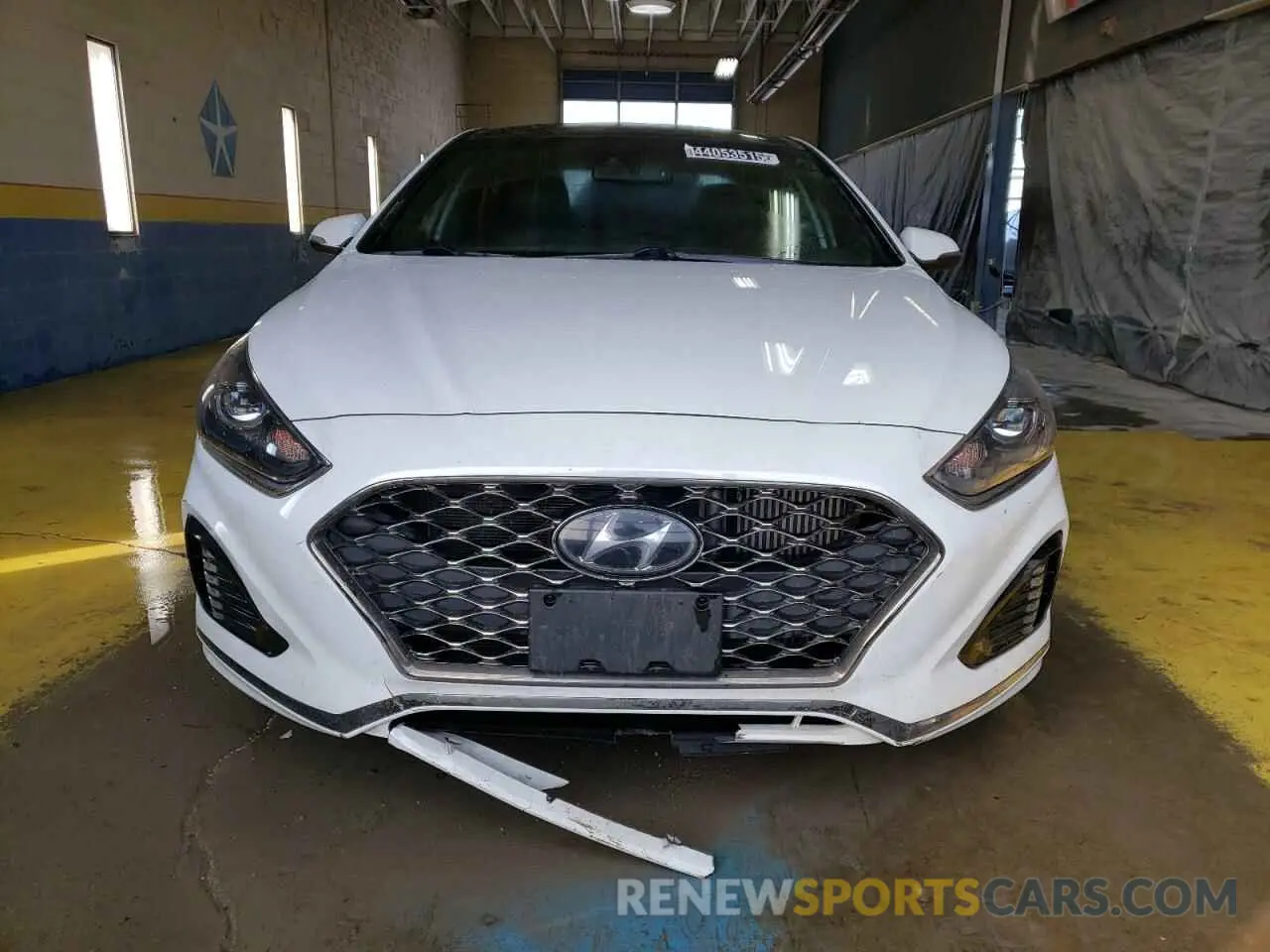 5 Photograph of a damaged car 5NPE34AB2KH768203 HYUNDAI SONATA 2019