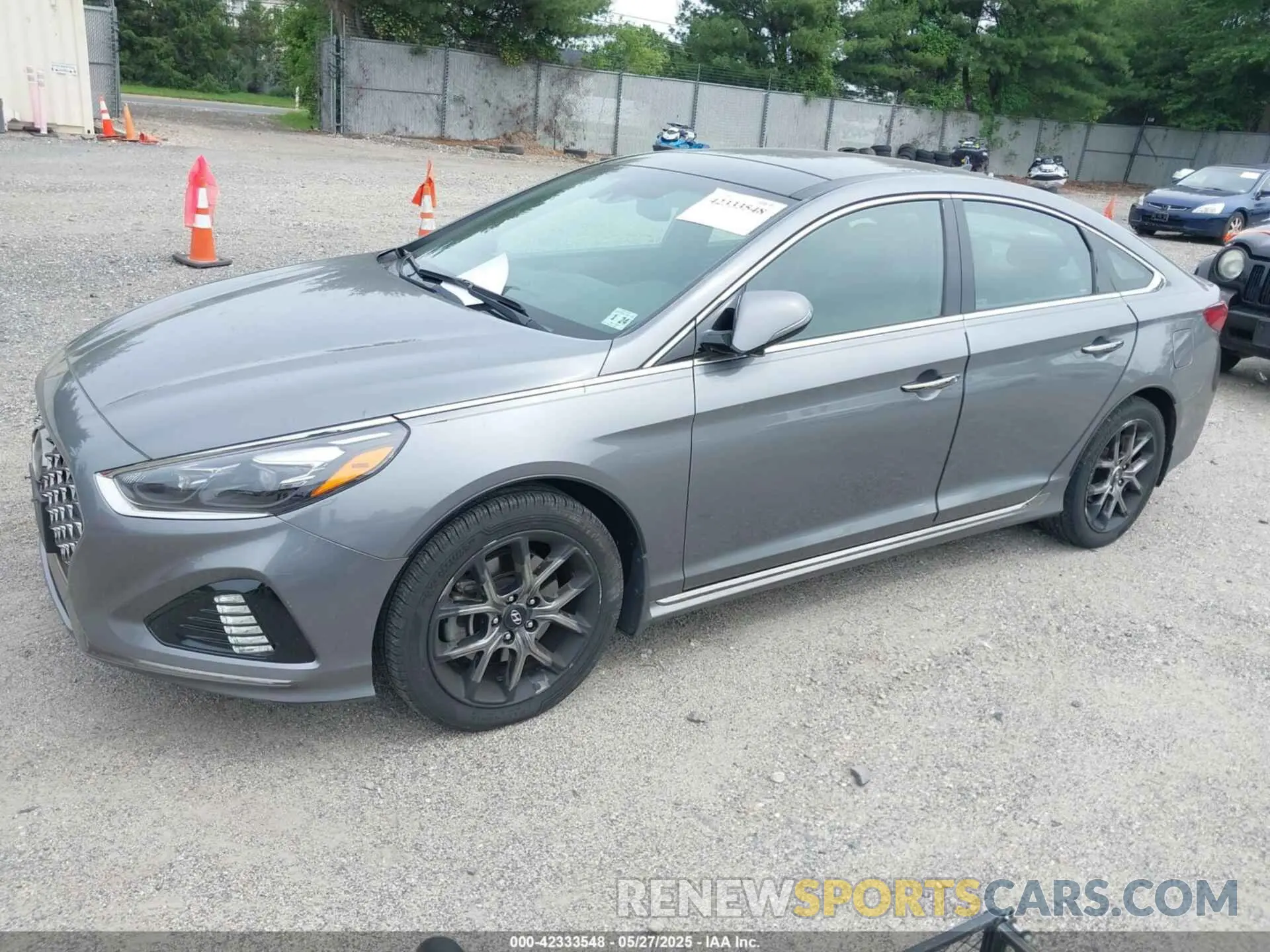 2 Photograph of a damaged car 5NPE34AB4KH729225 HYUNDAI SONATA 2019