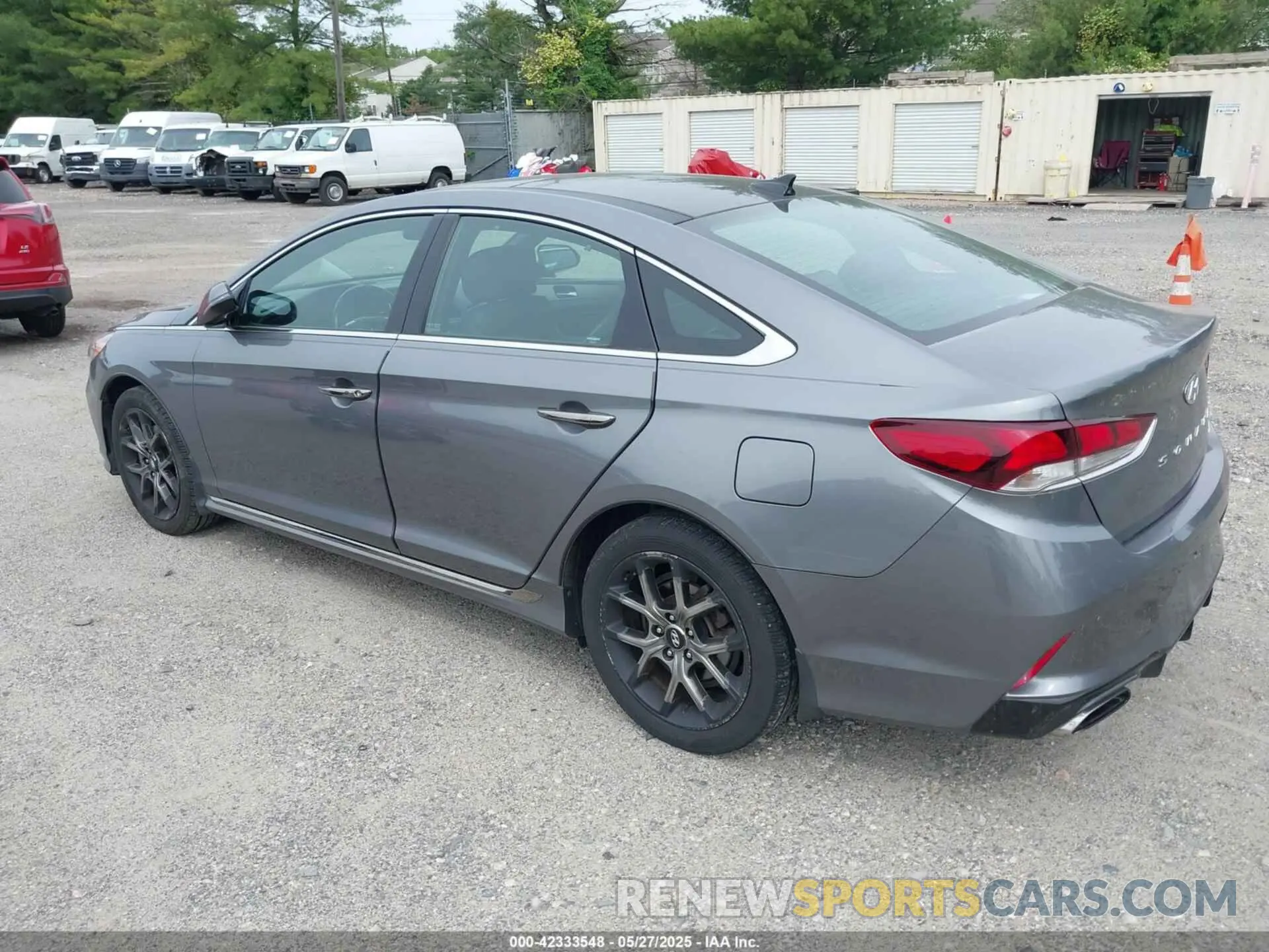 3 Photograph of a damaged car 5NPE34AB4KH729225 HYUNDAI SONATA 2019