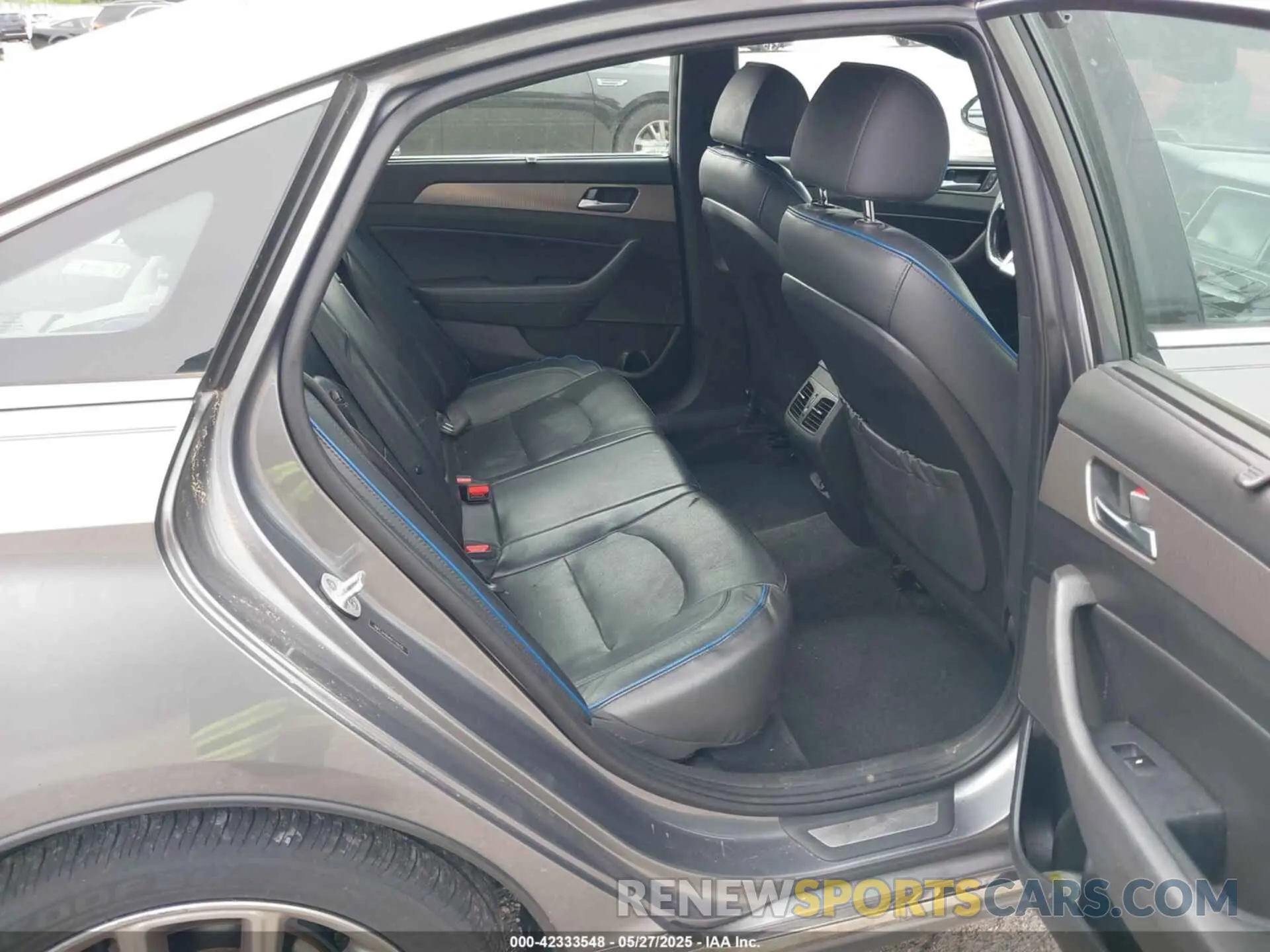 8 Photograph of a damaged car 5NPE34AB4KH729225 HYUNDAI SONATA 2019